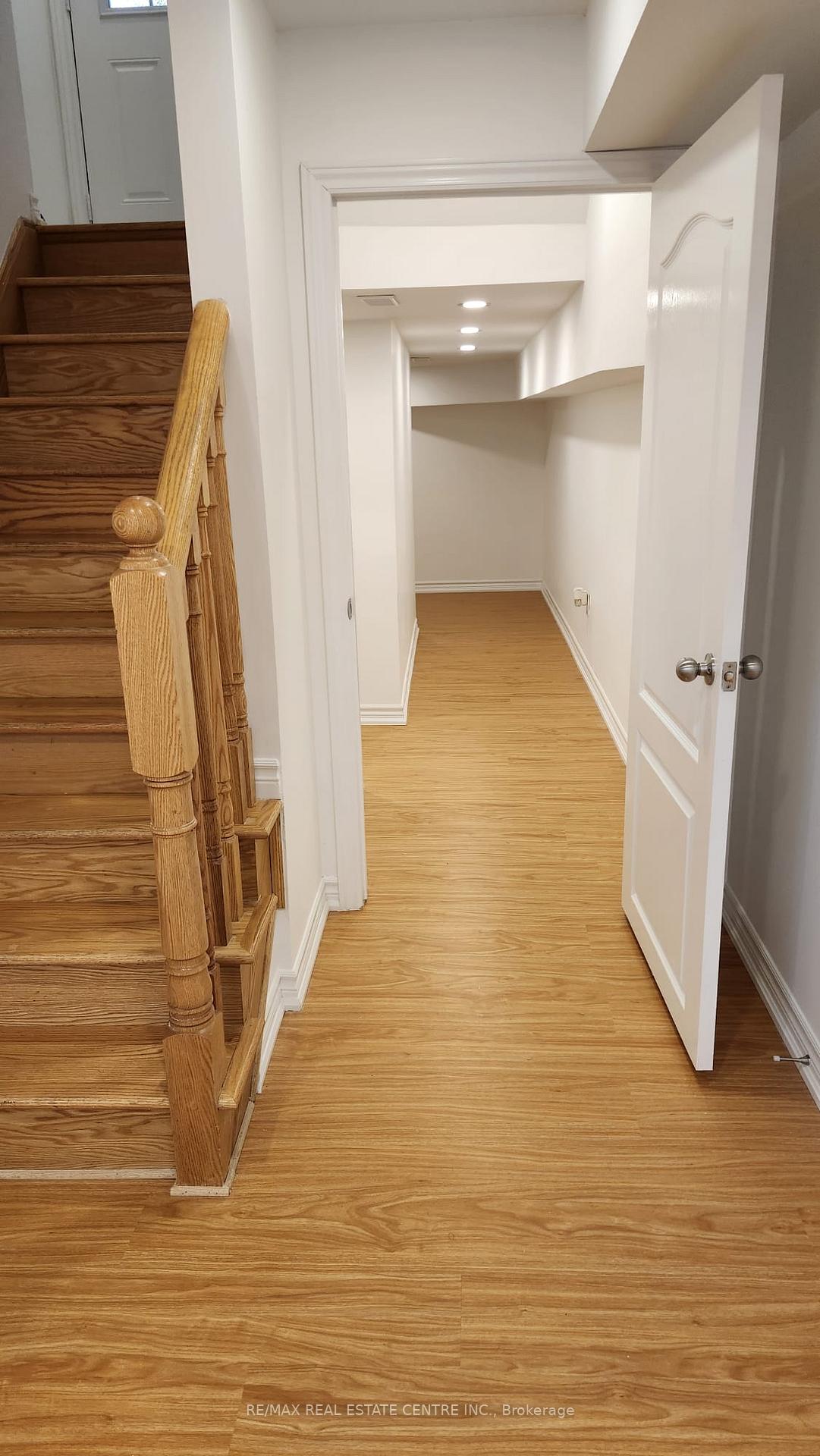 Photo 6 of Unit Bsmt, 640 Best Road, Milton, Beaty — HOMEH