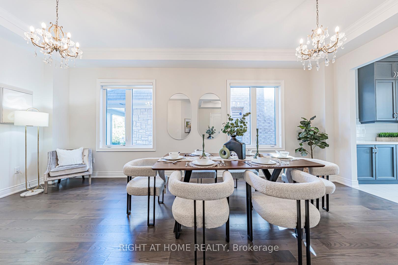 Photo 4 of 551 Somerville Drive, Newmarket, Stonehaven-Wyndham — HOMEH