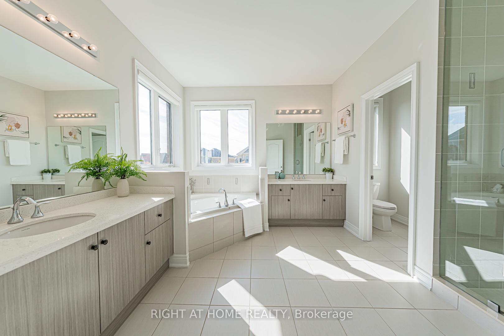 Photo 30 of 551 Somerville Drive, Newmarket, Stonehaven-Wyndham — HOMEH