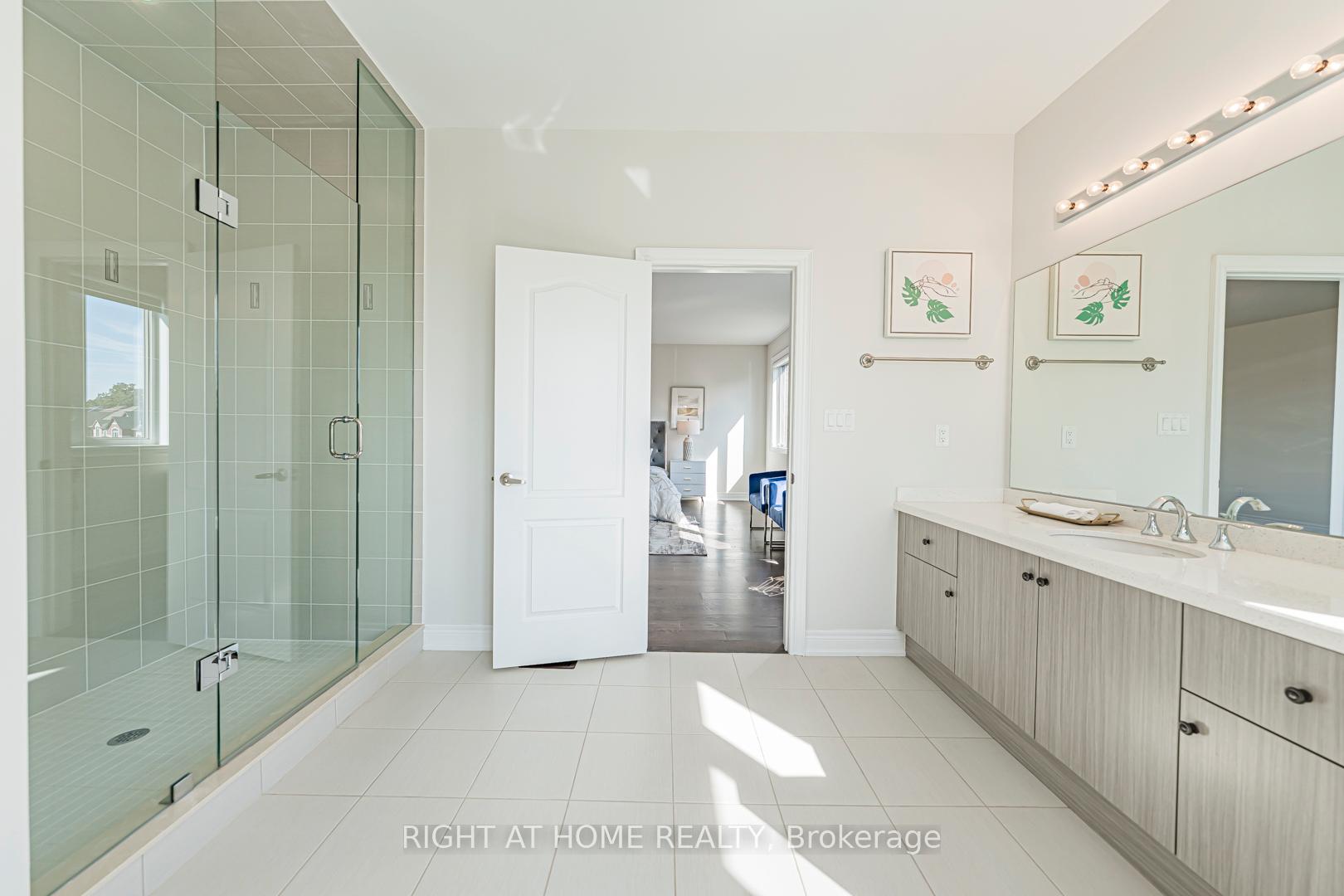 Photo 31 of 551 Somerville Drive, Newmarket, Stonehaven-Wyndham — HOMEH