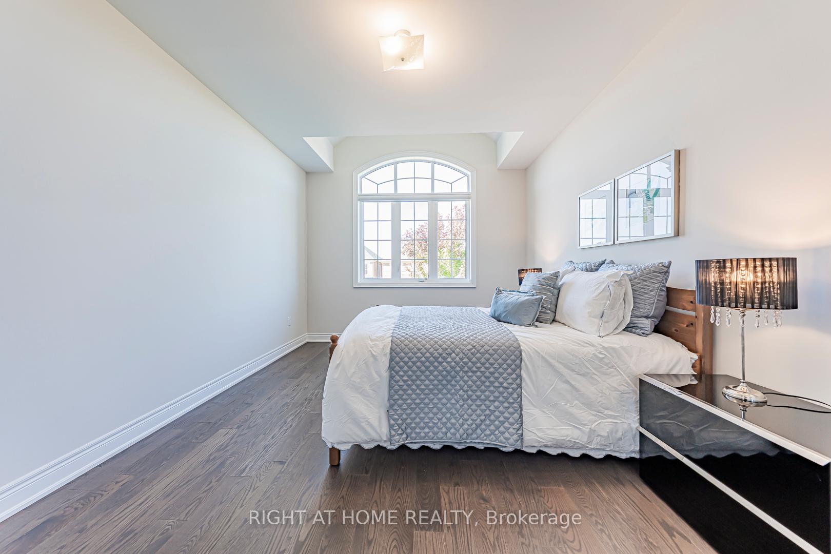 Photo 37 of 551 Somerville Drive, Newmarket, Stonehaven-Wyndham — HOMEH