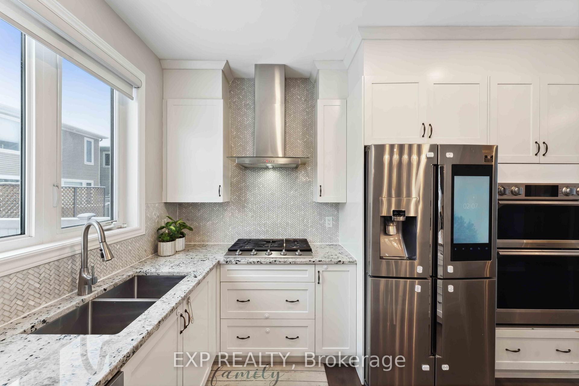 Photo 6 of 107 Aubrais Crescent, Ottawa, Chapel Hill South - Orleans Village — HOMEH
