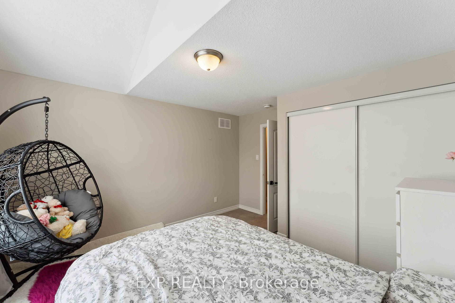 Photo 14 of 107 Aubrais Crescent, Ottawa, Chapel Hill South - Orleans Village — HOMEH