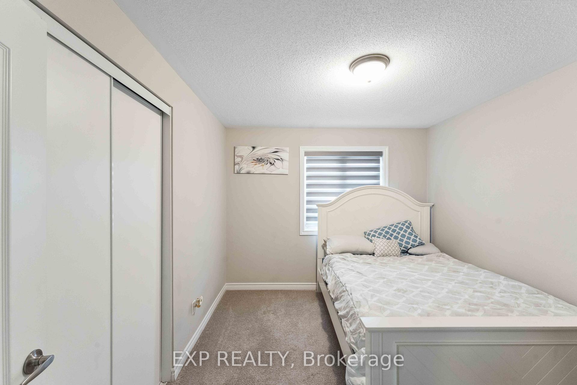 Photo 20 of 107 Aubrais Crescent, Ottawa, Chapel Hill South - Orleans Village — HOMEH