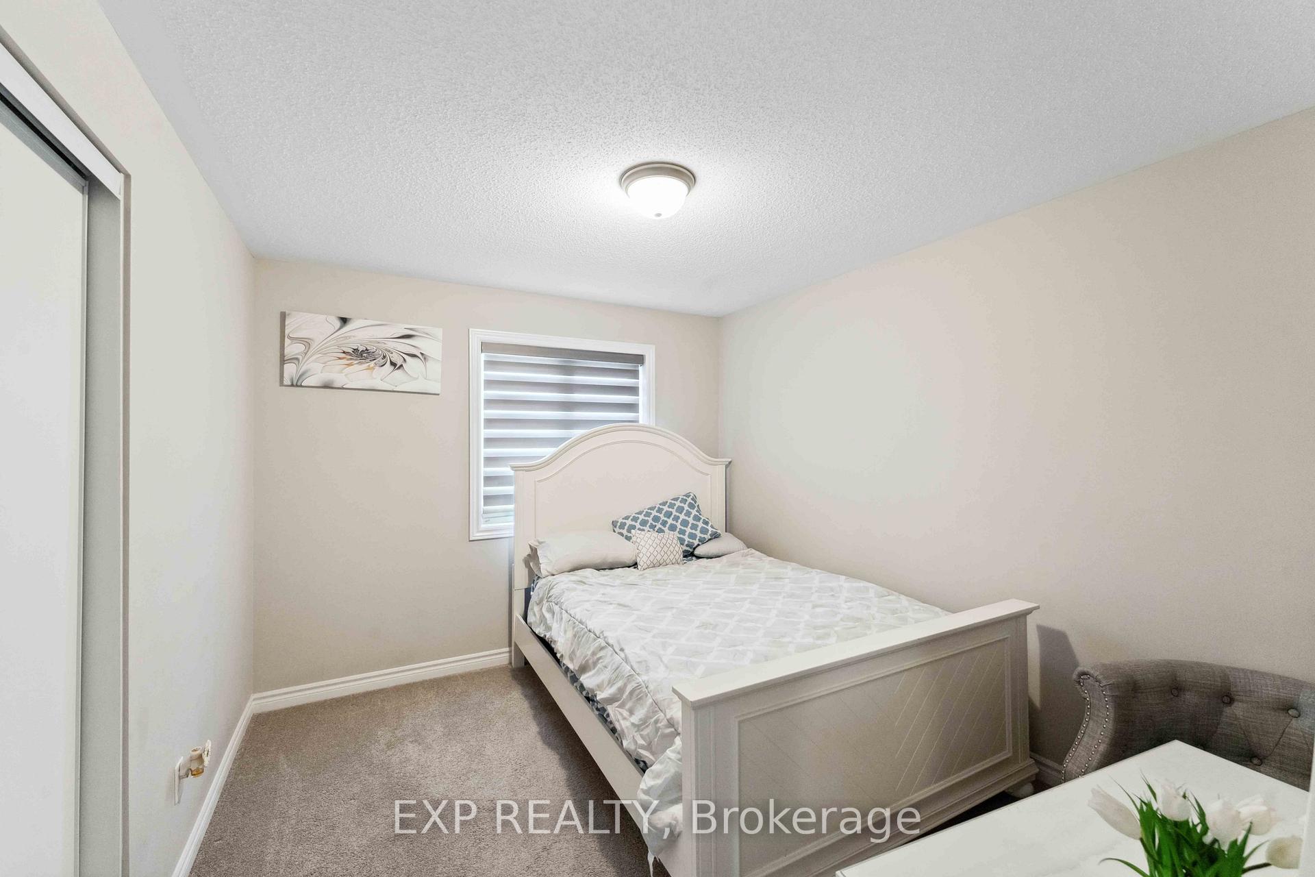 Photo 21 of 107 Aubrais Crescent, Ottawa, Chapel Hill South - Orleans Village — HOMEH