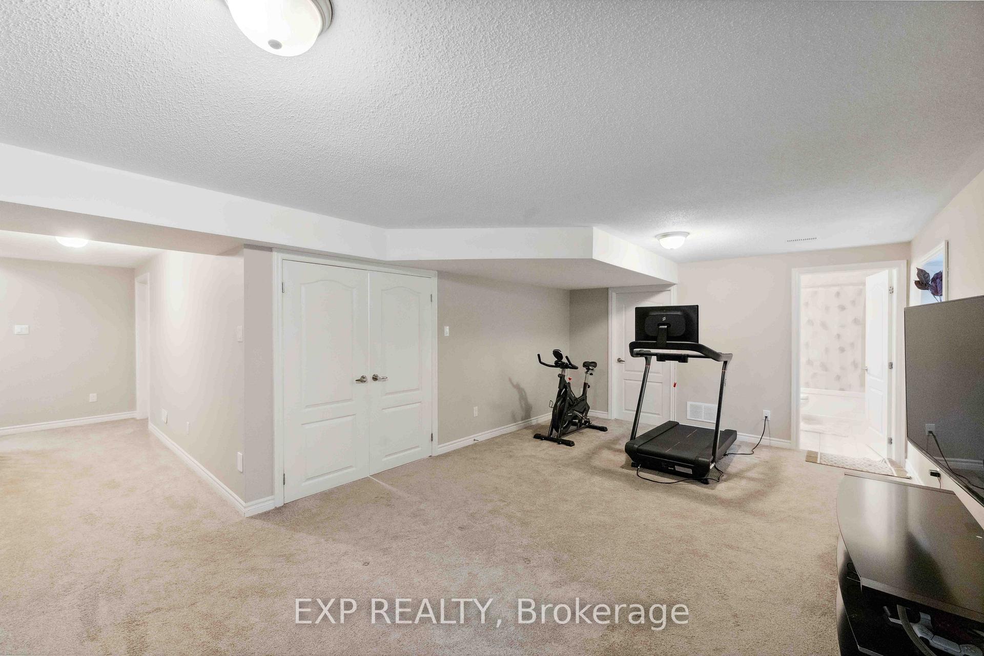 Photo 35 of 107 Aubrais Crescent, Ottawa, Chapel Hill South - Orleans Village — HOMEH