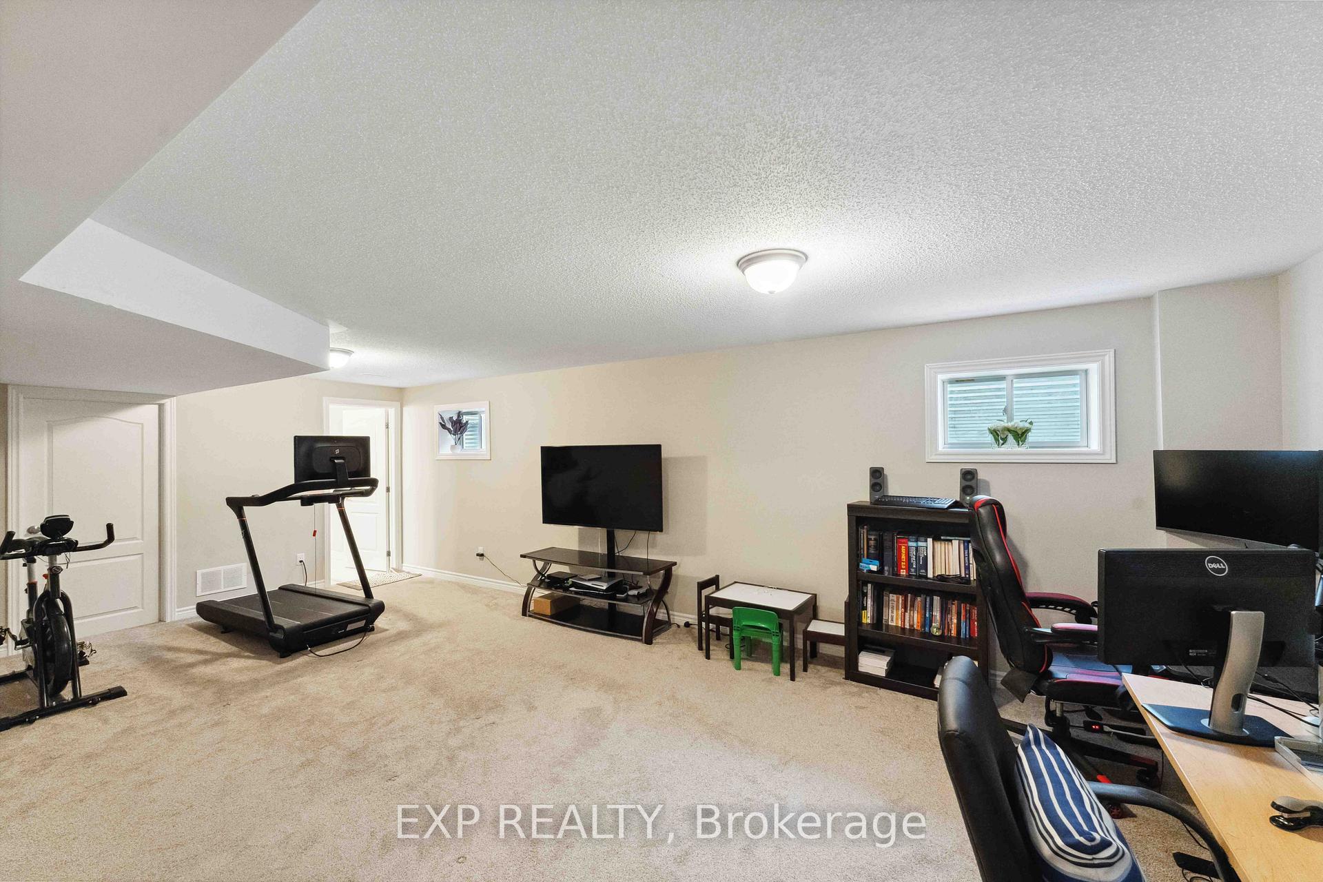 Photo 38 of 107 Aubrais Crescent, Ottawa, Chapel Hill South - Orleans Village — HOMEH