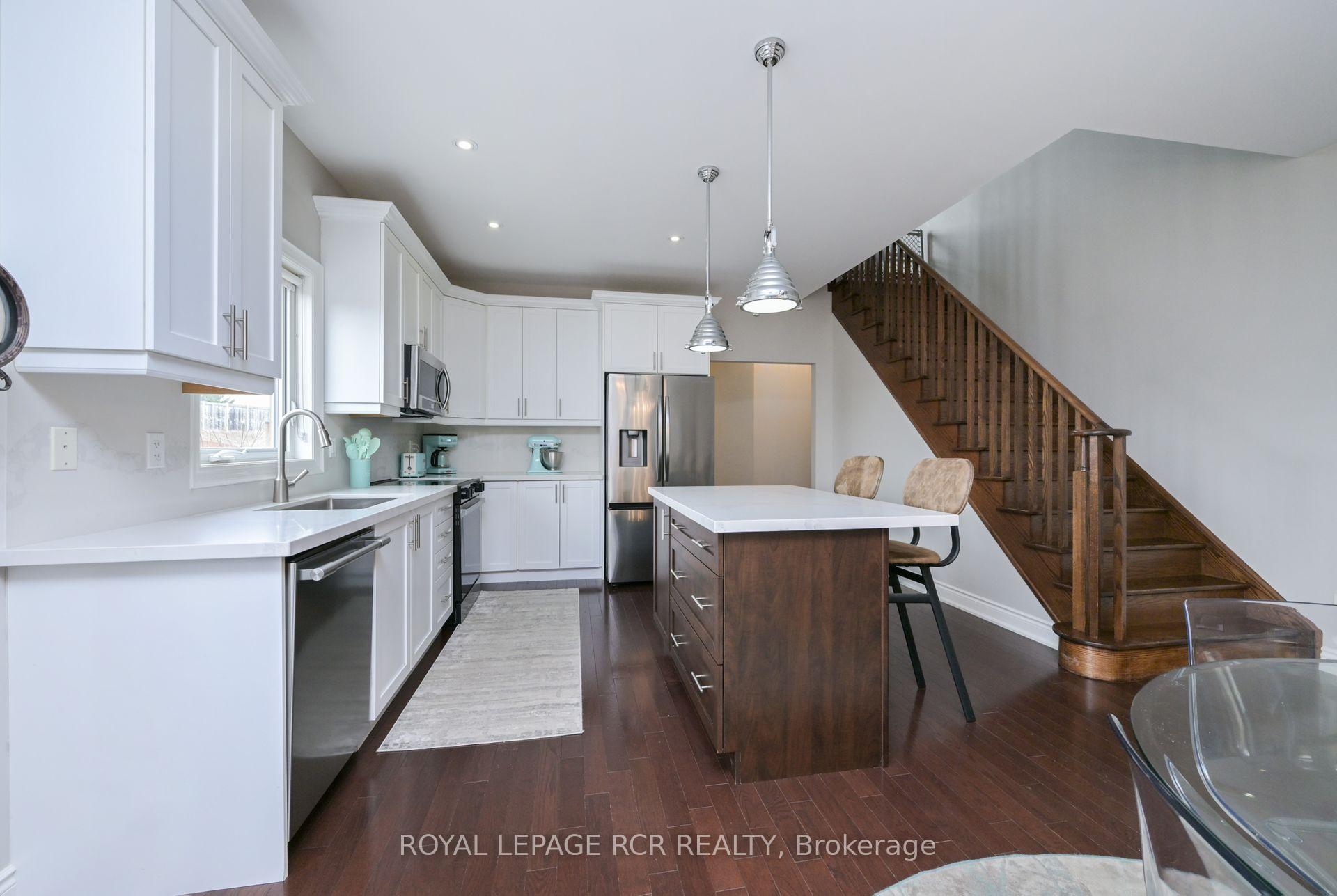 Photo 8 of 2 Warman Street, New Tecumseth, Alliston — HOMEH