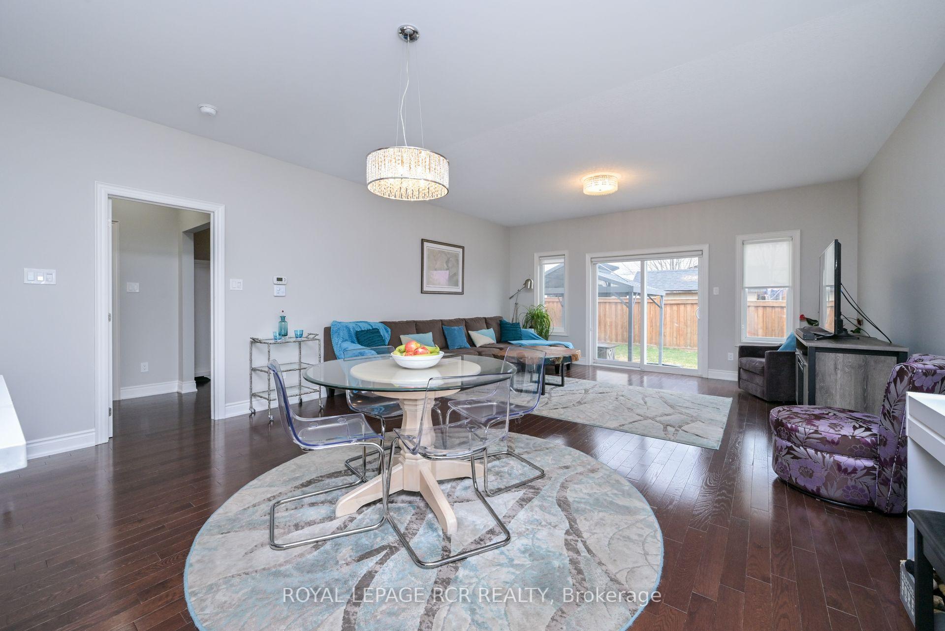 Photo 11 of 2 Warman Street, New Tecumseth, Alliston — HOMEH