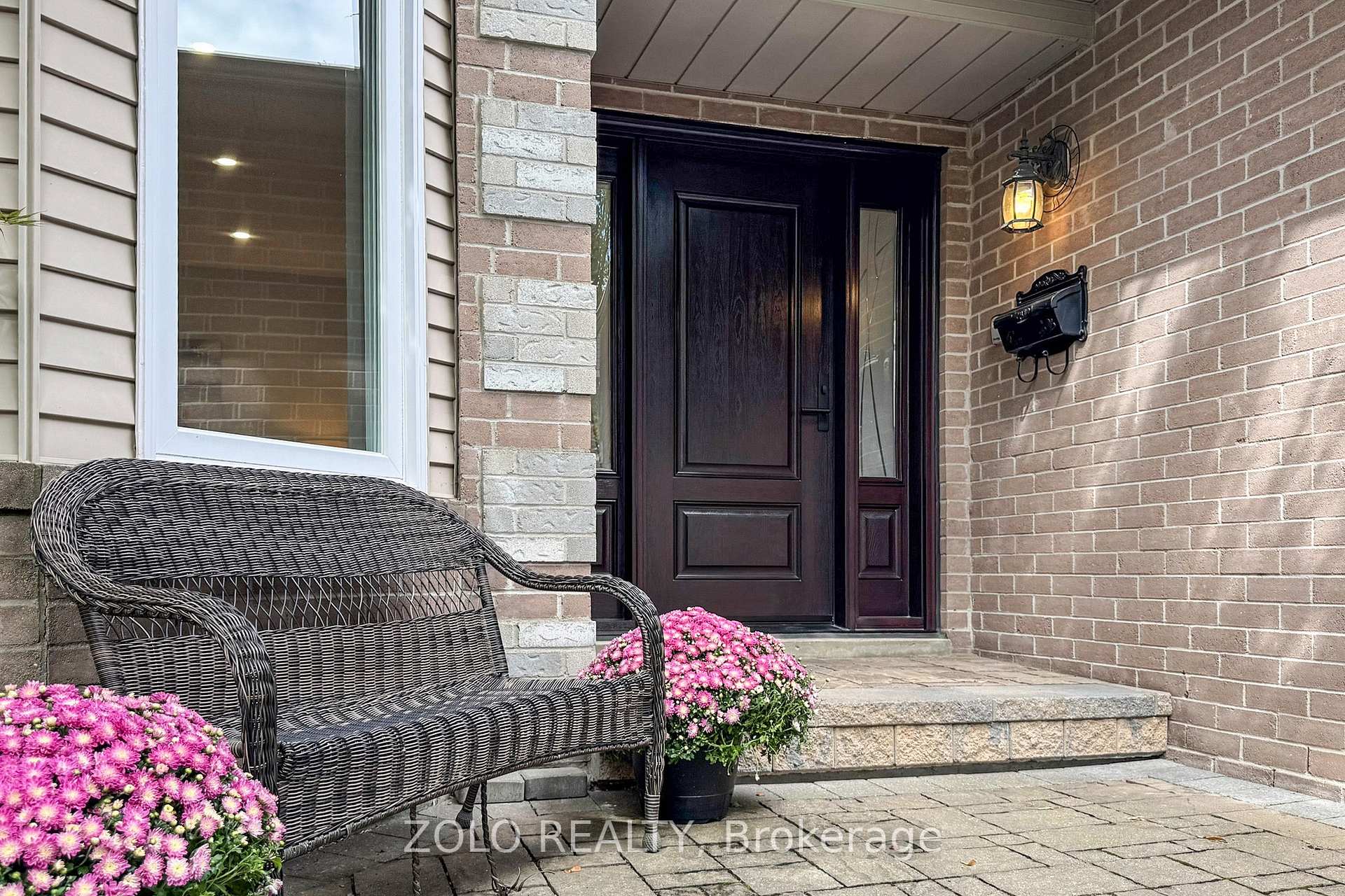 Photo 3 of 371 Binns Avenue, Newmarket, Glenway Estates — HOMEH