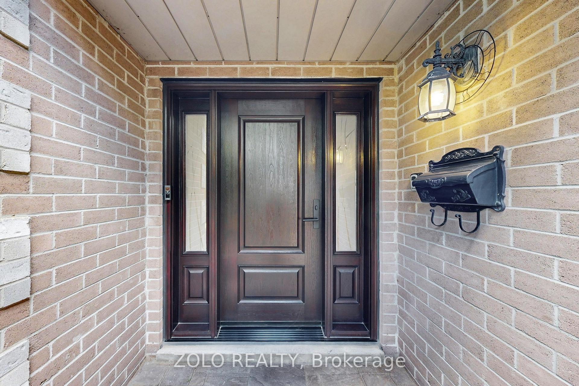 Photo 4 of 371 Binns Avenue, Newmarket, Glenway Estates — HOMEH