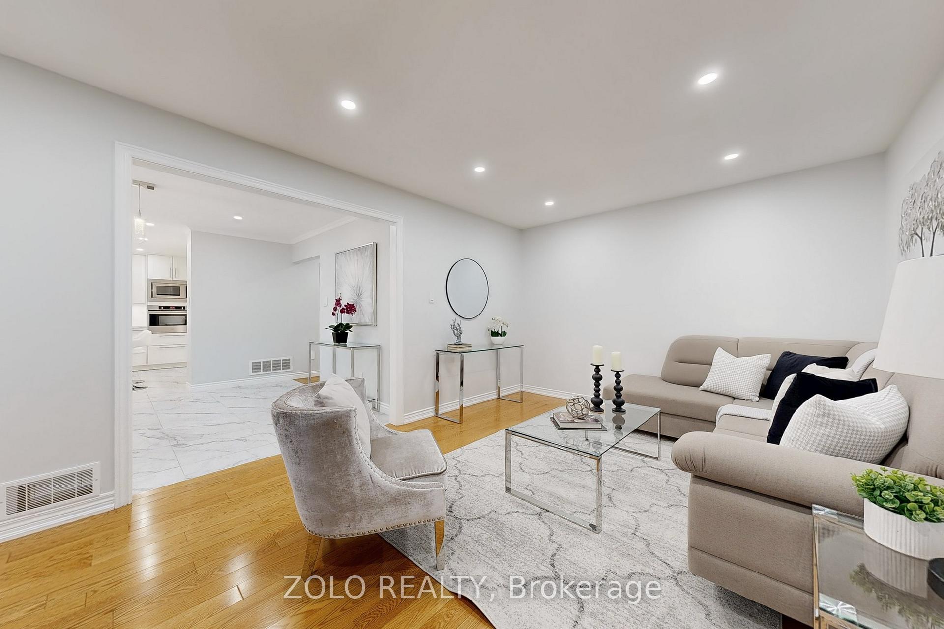 Photo 9 of 371 Binns Avenue, Newmarket, Glenway Estates — HOMEH