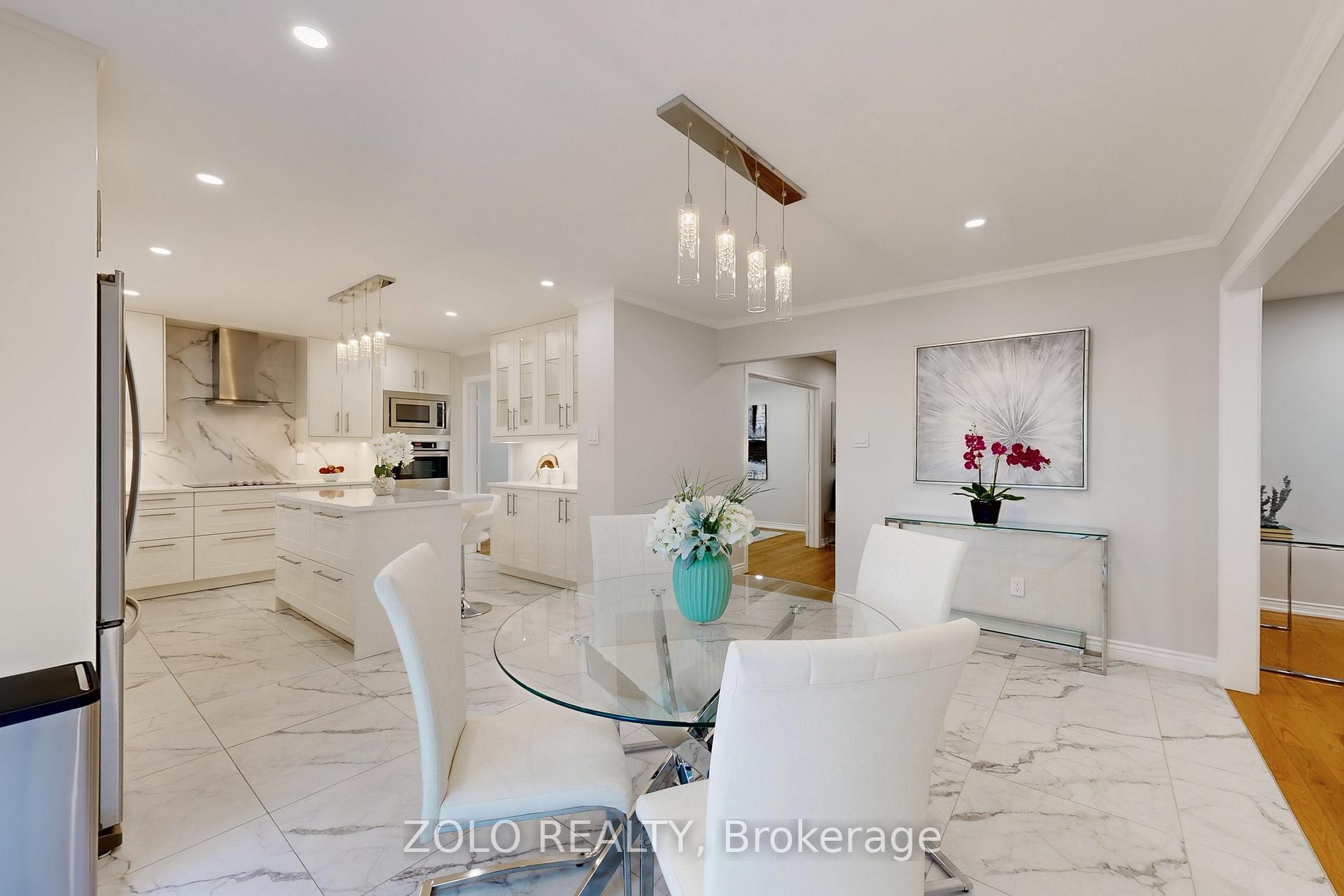 Photo 13 of 371 Binns Avenue, Newmarket, Glenway Estates — HOMEH