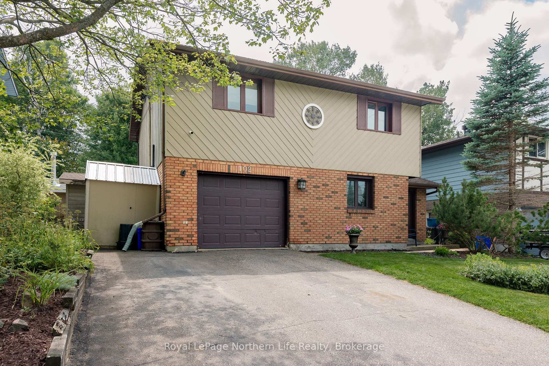 Photo 1 of 102 Sable Crescent, North Bay, Birchaven — HOMEH