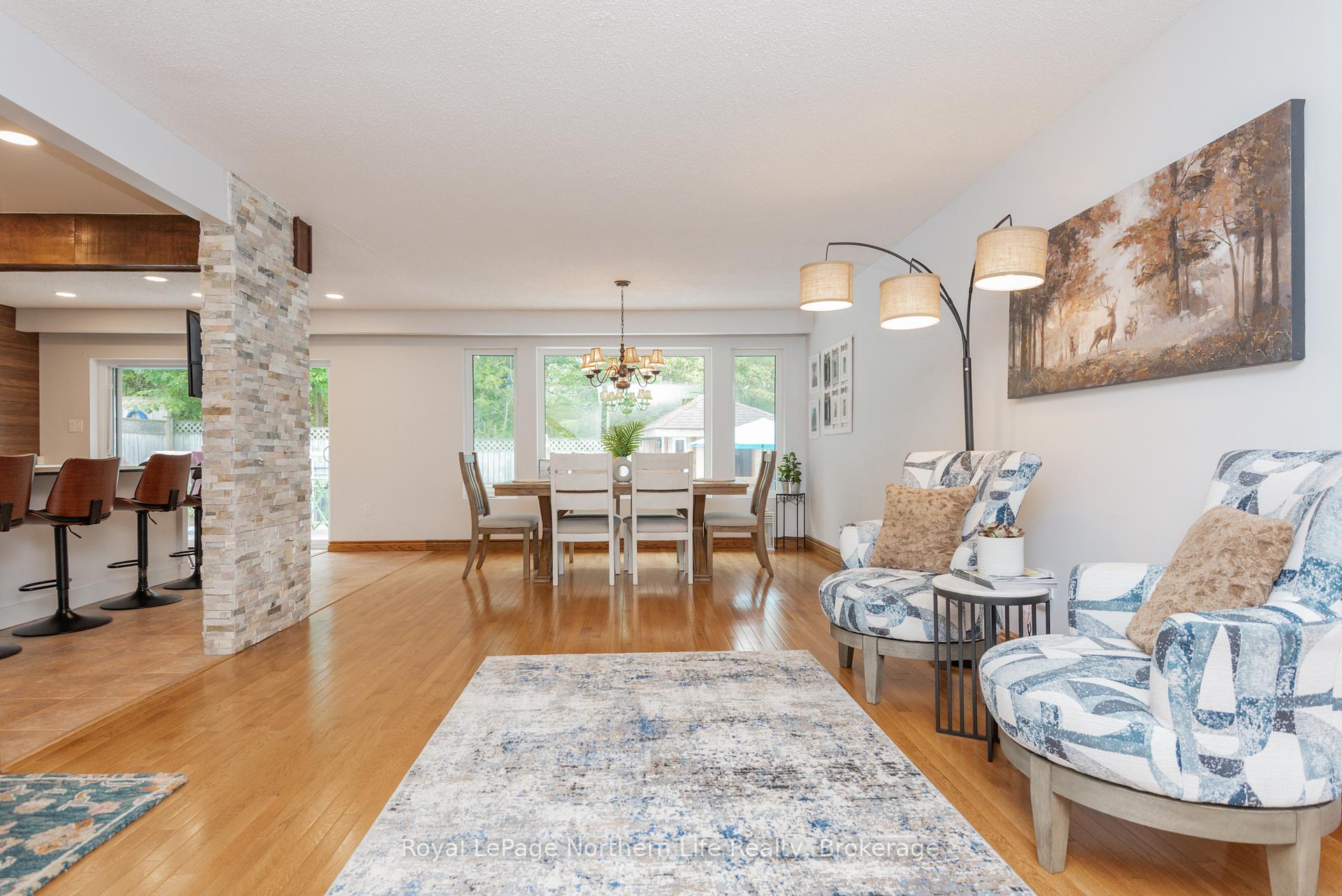 Photo 4 of 102 Sable Crescent, North Bay, Birchaven — HOMEH