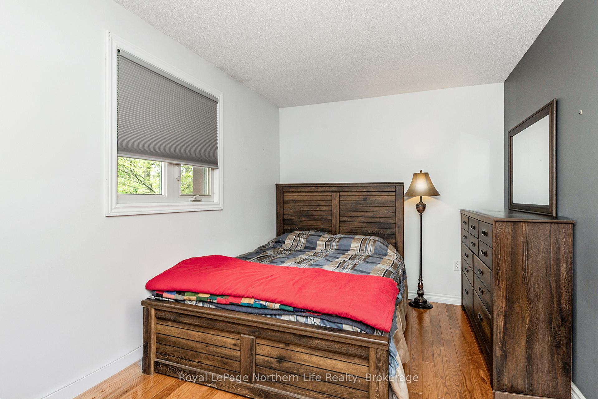 Photo 15 of 102 Sable Crescent, North Bay, Birchaven — HOMEH