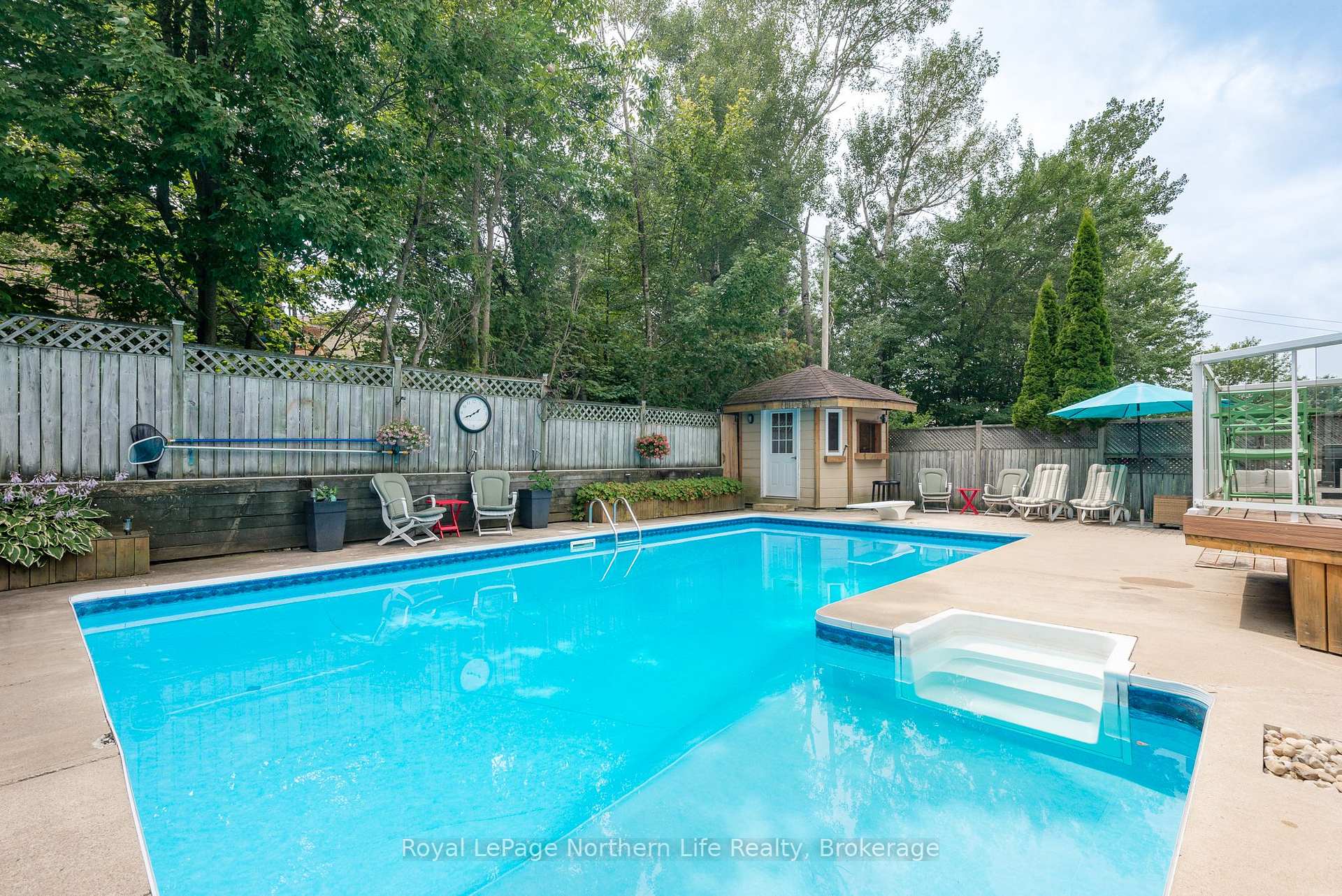 Photo 24 of 102 Sable Crescent, North Bay, Birchaven — HOMEH