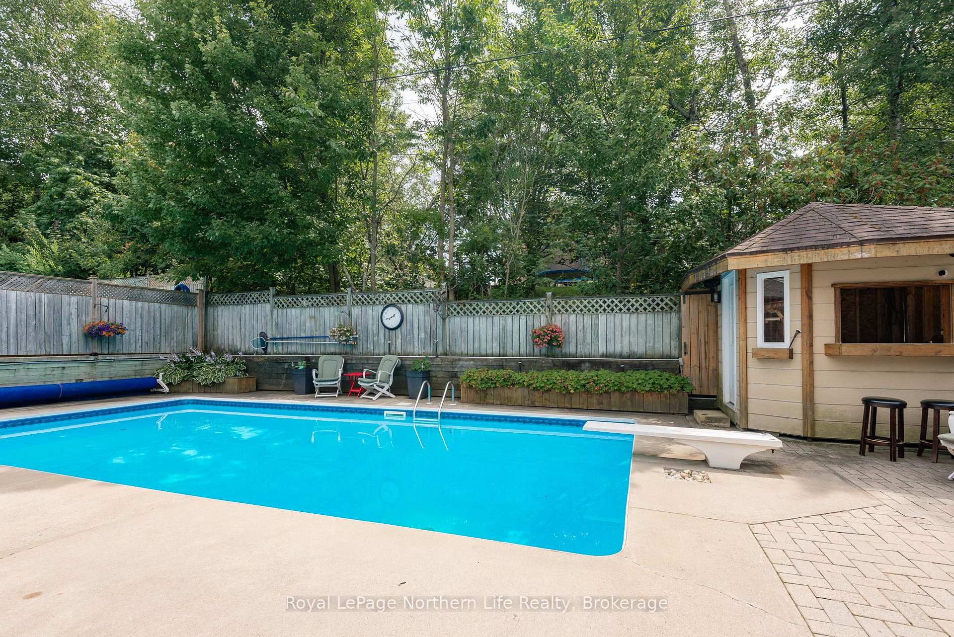 Photo 27 of 102 Sable Crescent, North Bay, Birchaven — HOMEH