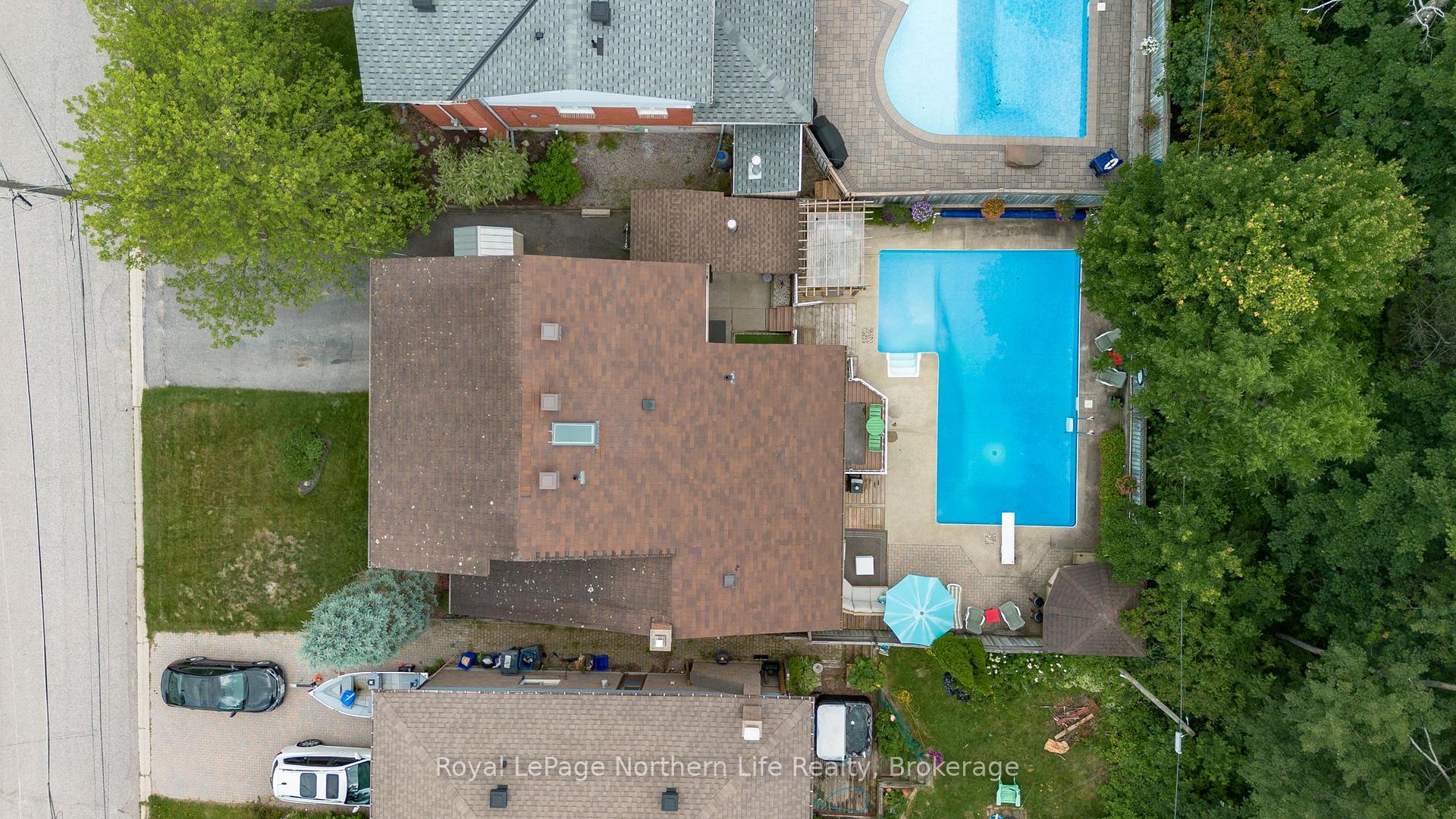 Photo 37 of 102 Sable Crescent, North Bay, Birchaven — HOMEH