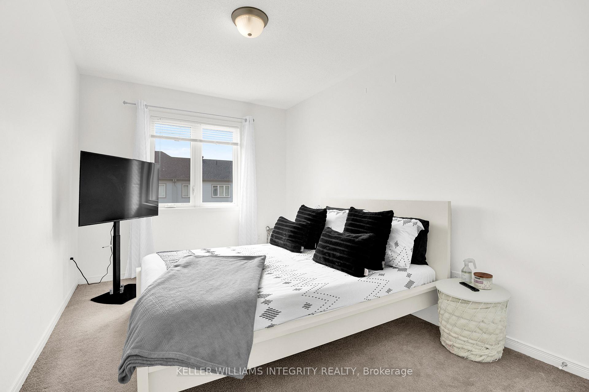 Photo 8 of 509 Tulip Tree Way, Ottawa, Mer Bleue/Bradley Estates/Anderson Park — HOMEH