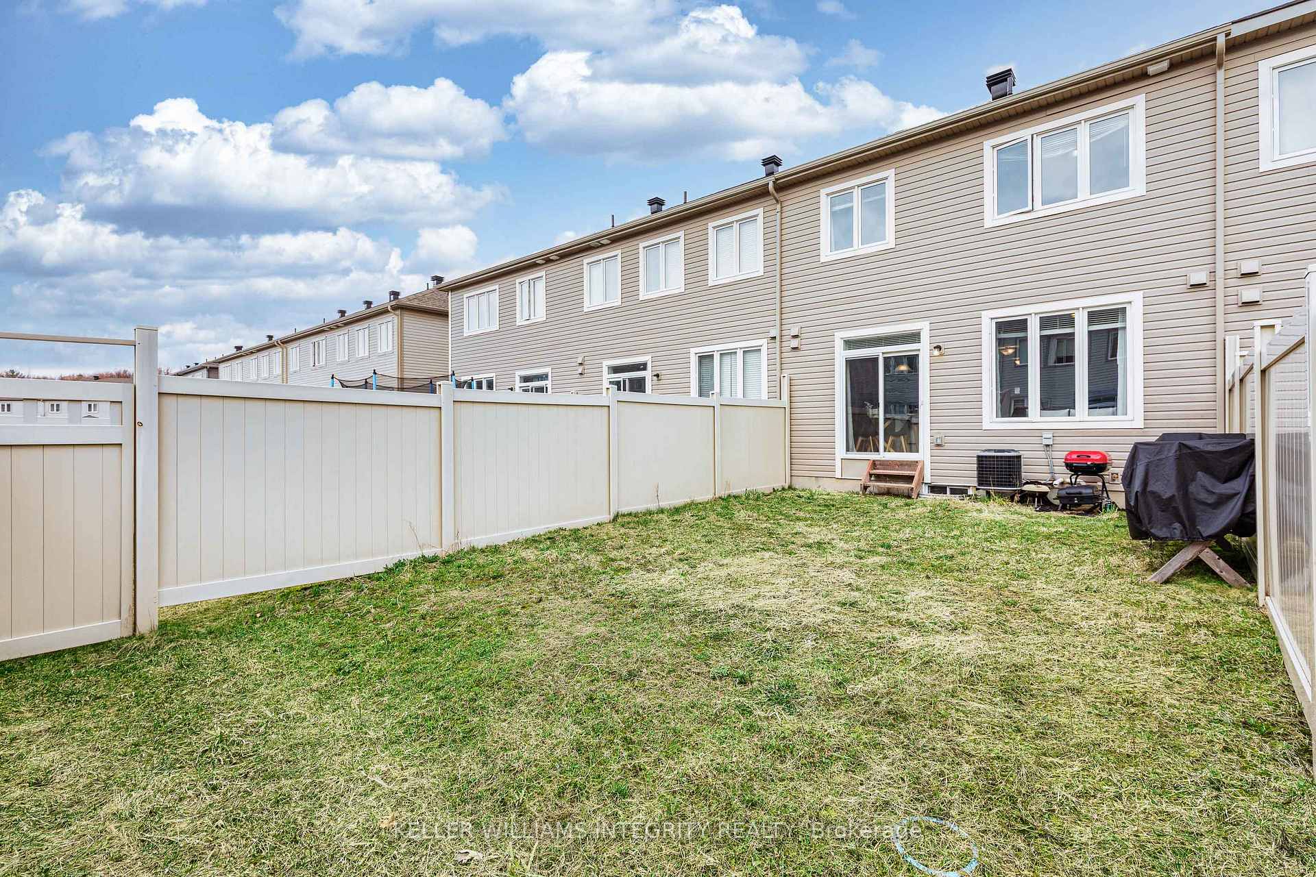 Photo 22 of 509 Tulip Tree Way, Ottawa, Mer Bleue/Bradley Estates/Anderson Park — HOMEH