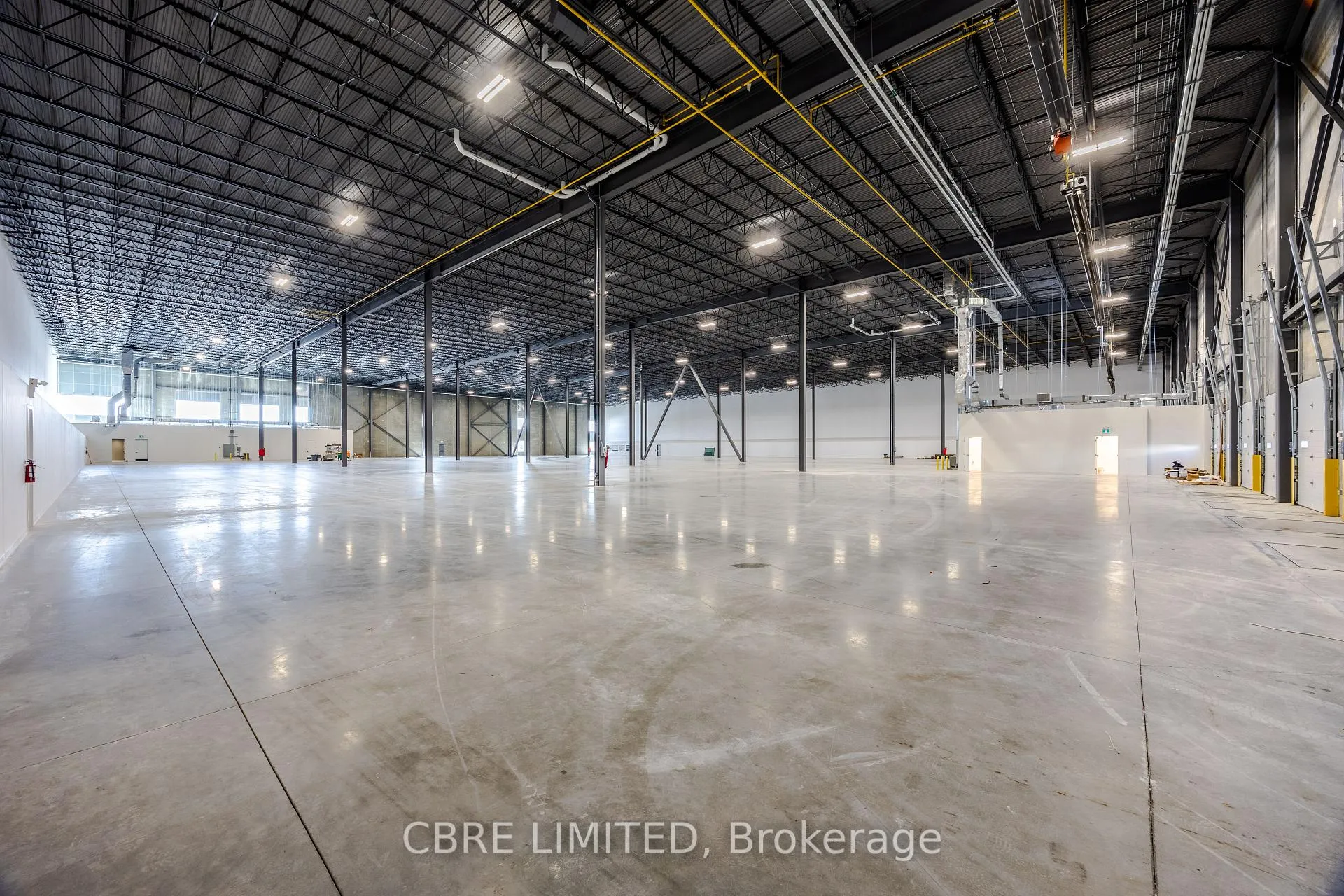 Photo 3 of Unit 805, 18 Knightsbridge Rd, Brampton, Queen Street Corridor — HOMEH