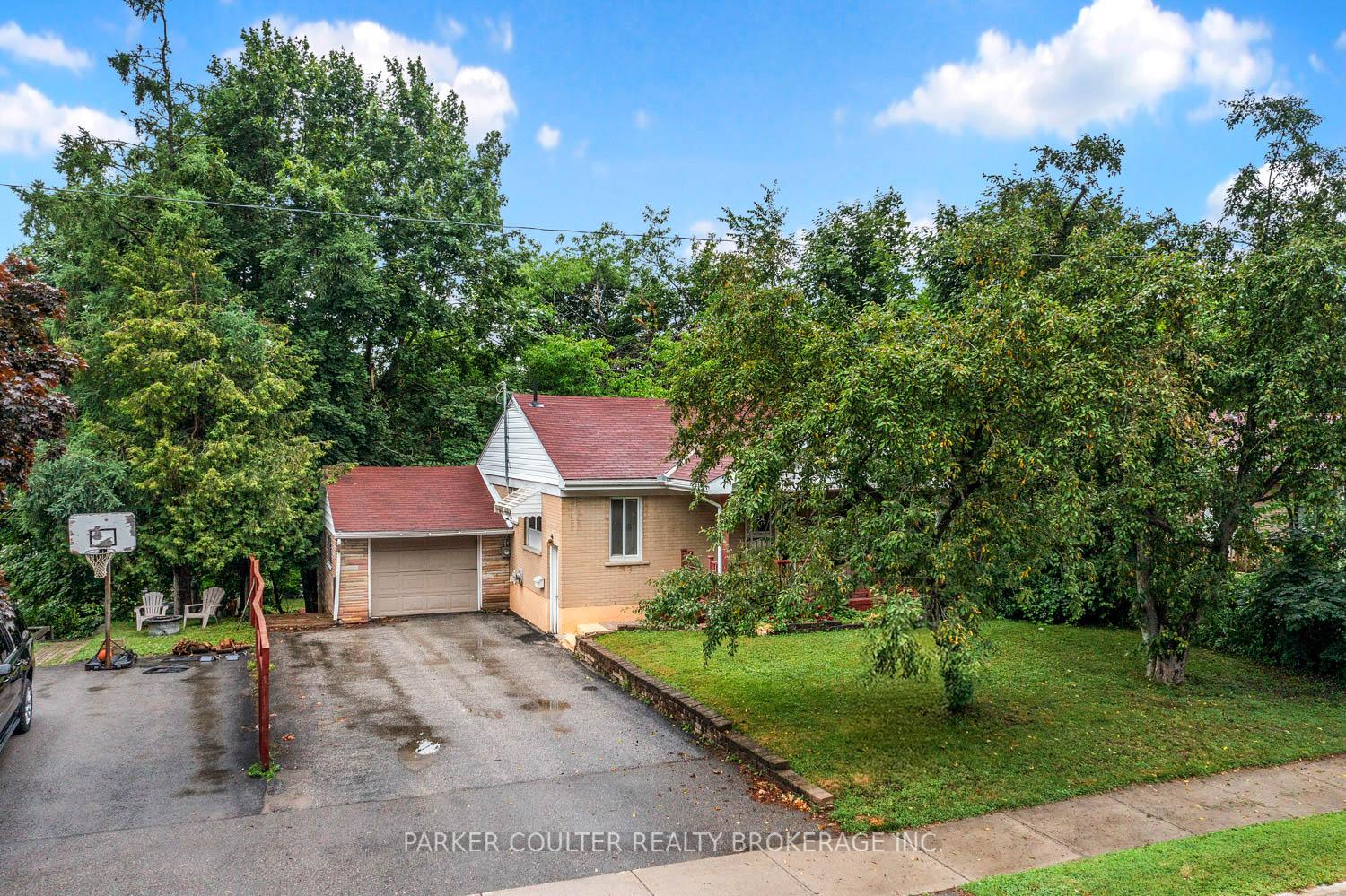 Photo 2 of 39 Elmer Avenue, Orillia — HOMEH