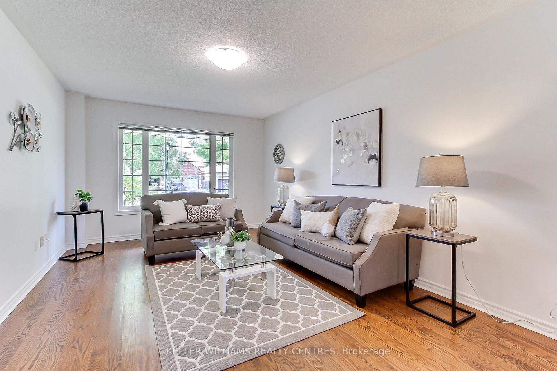 Photo 8 of 471 Binns Avenue, Newmarket, Glenway Estates — HOMEH