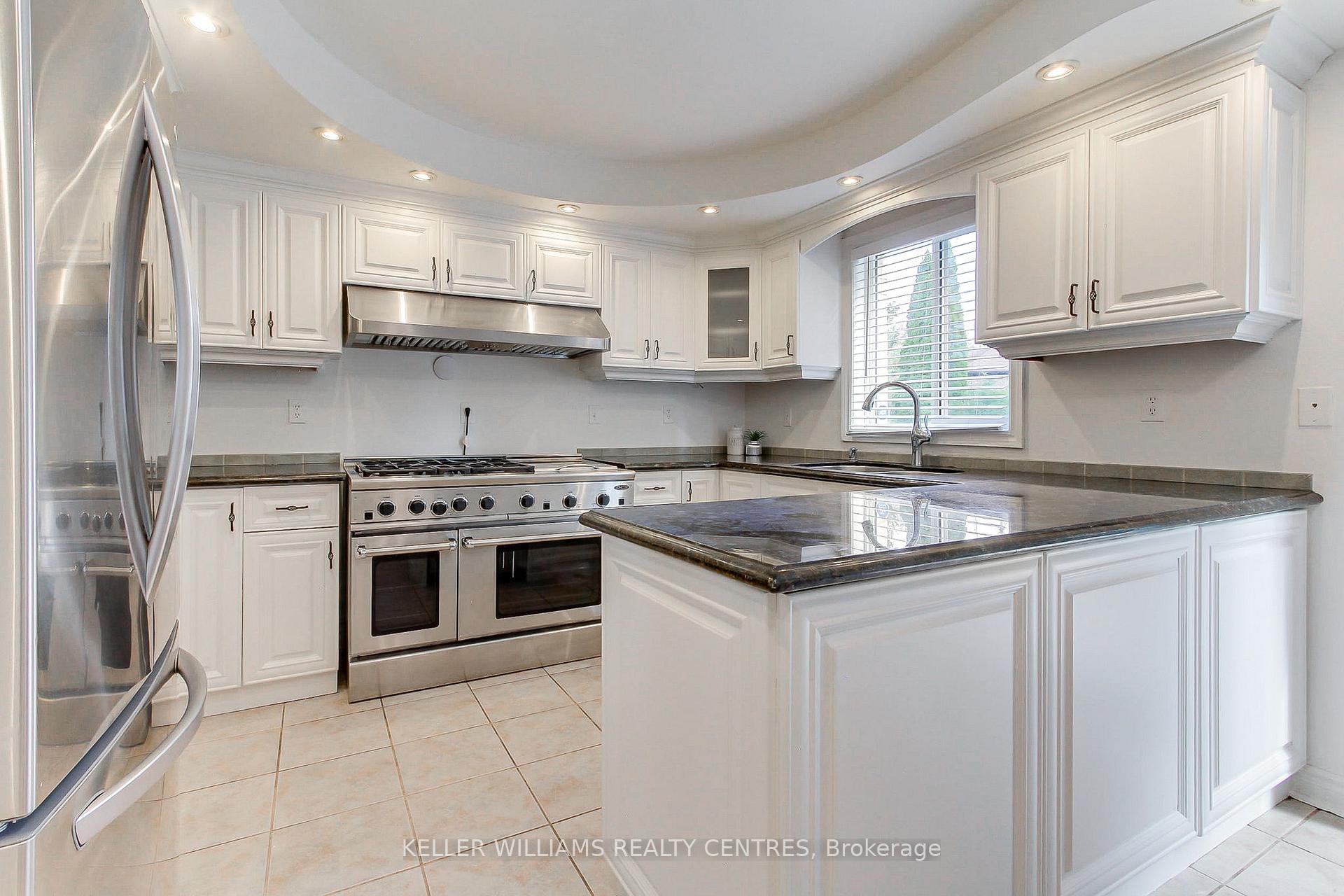Photo 12 of 471 Binns Avenue, Newmarket, Glenway Estates — HOMEH