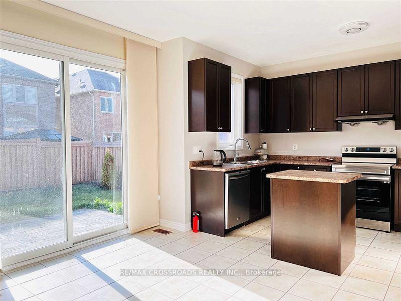 Photo 7 of 31 Pisanelli Avenue, Markham, Cathedraltown — HOMEH