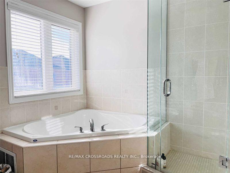 Photo 10 of 31 Pisanelli Avenue, Markham, Cathedraltown — HOMEH