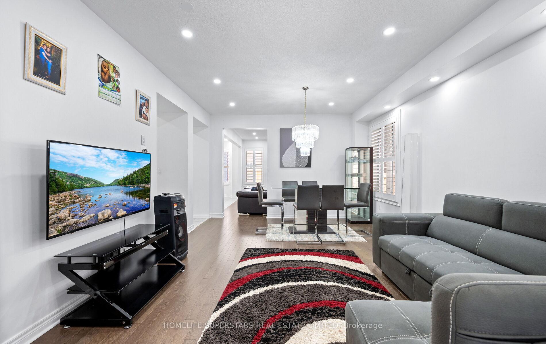 Photo 2 of 481 Beesborough Drive, Milton, Harrison — HOMEH