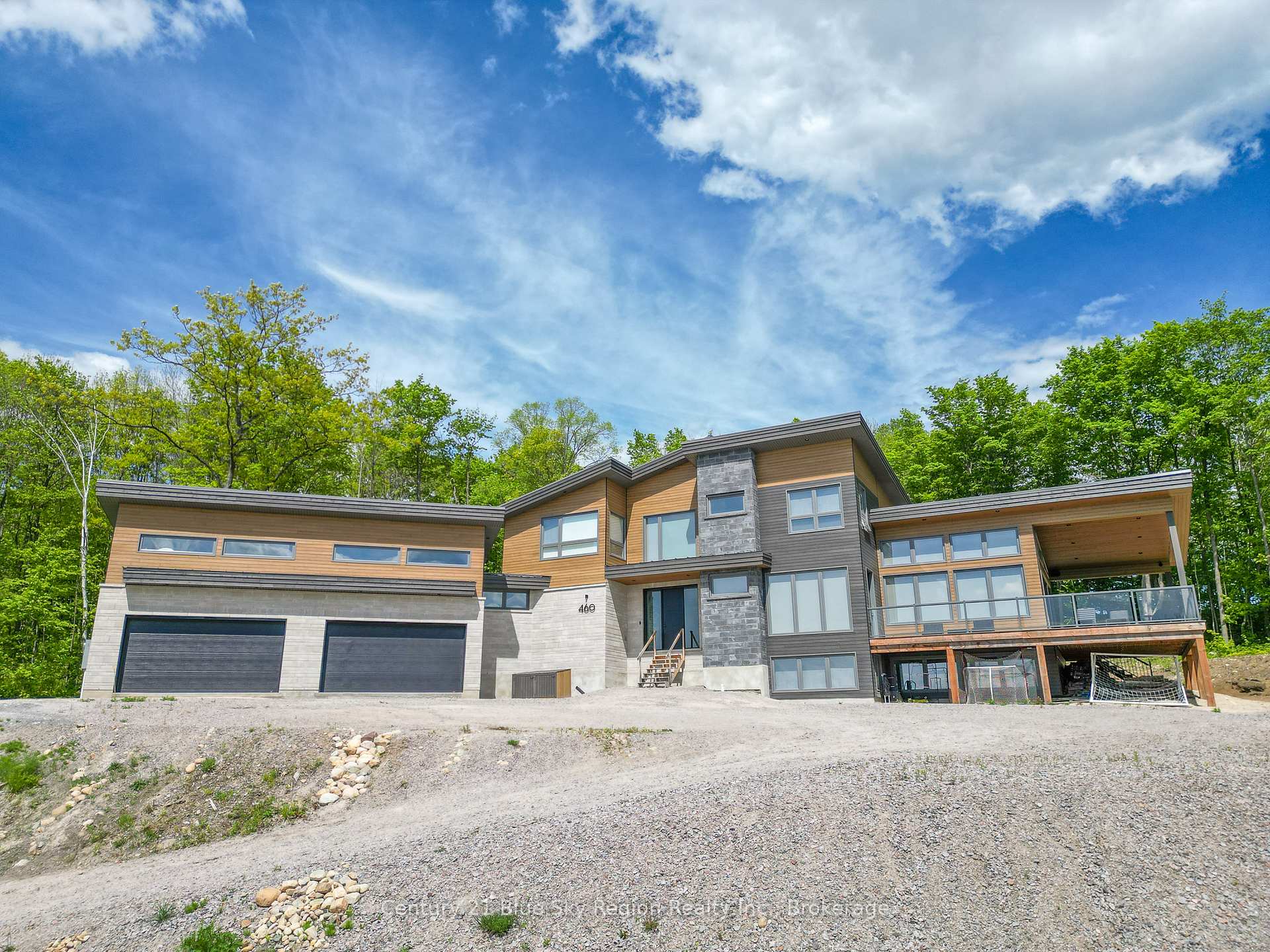 Photo 1 of 460 Surrey Drive, North Bay, Airport — HOMEH