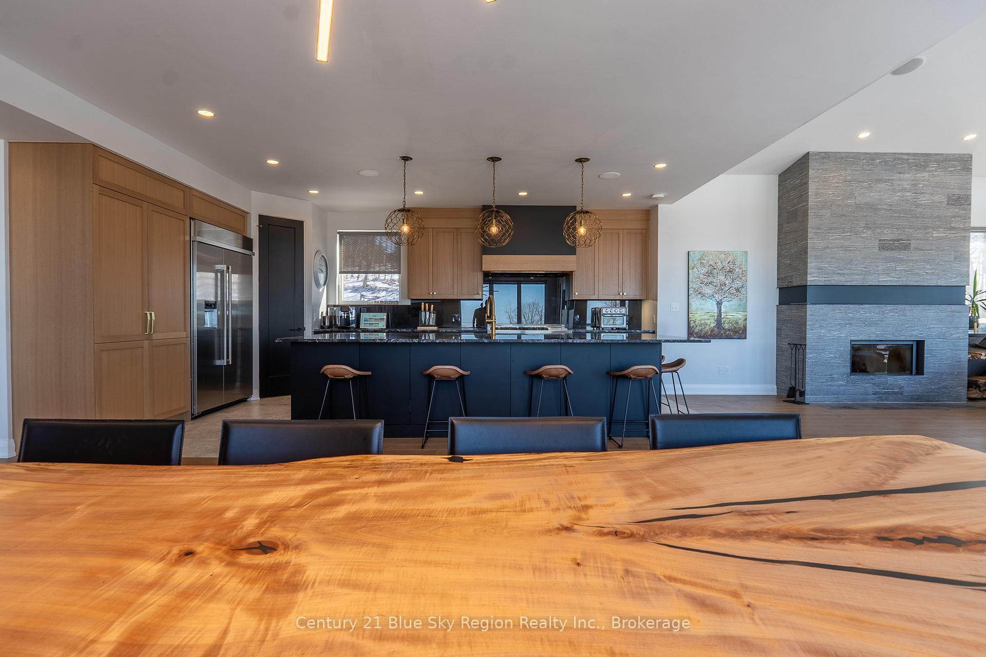Photo 23 of 460 Surrey Drive, North Bay, Airport — HOMEH
