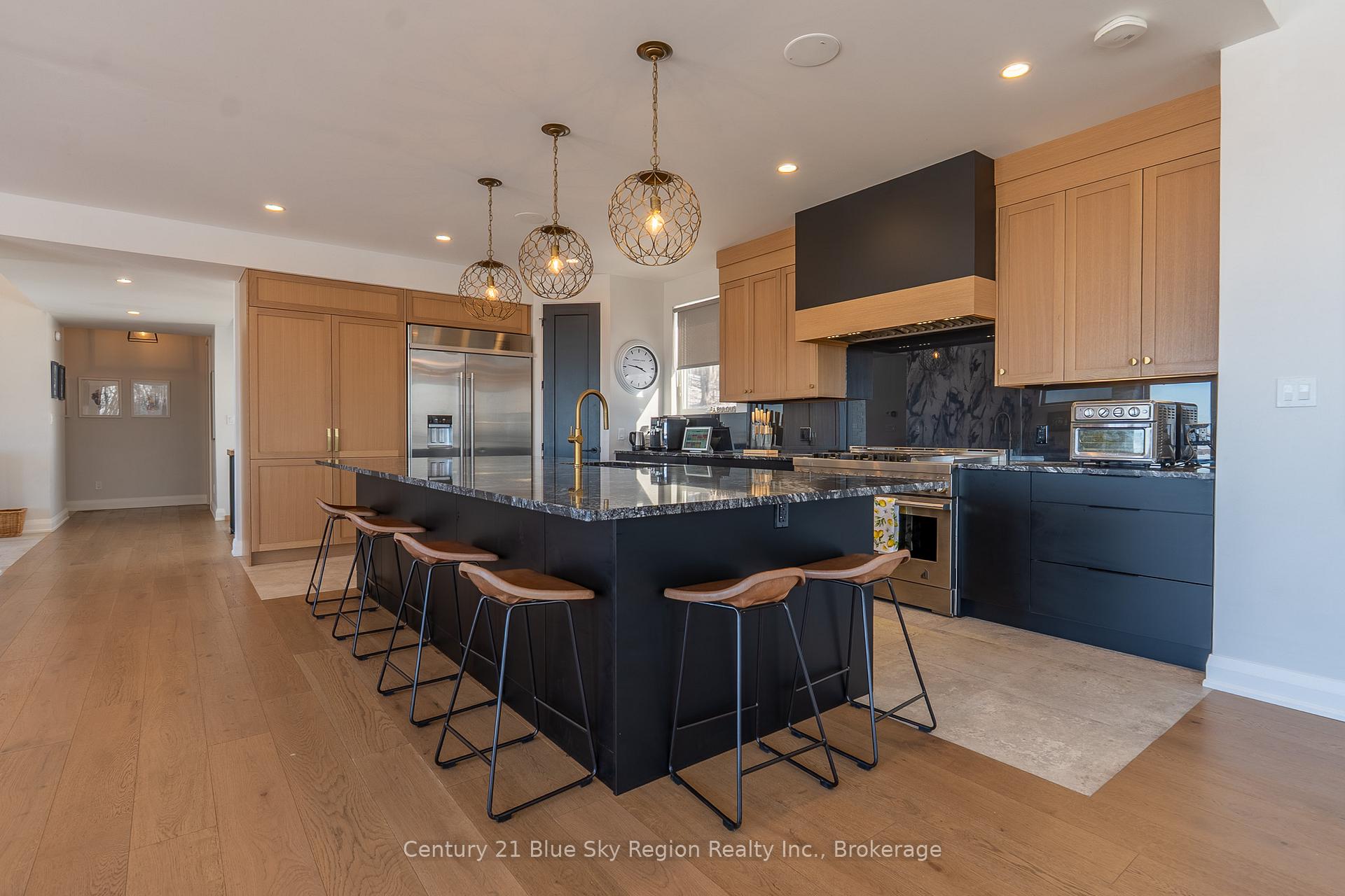 Photo 24 of 460 Surrey Drive, North Bay, Airport — HOMEH