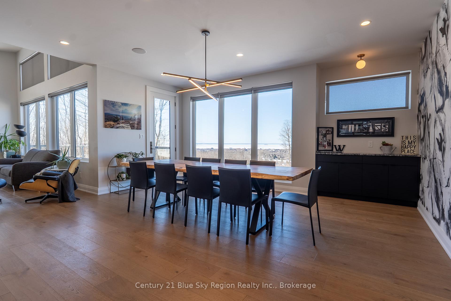 Photo 30 of 460 Surrey Drive, North Bay, Airport — HOMEH