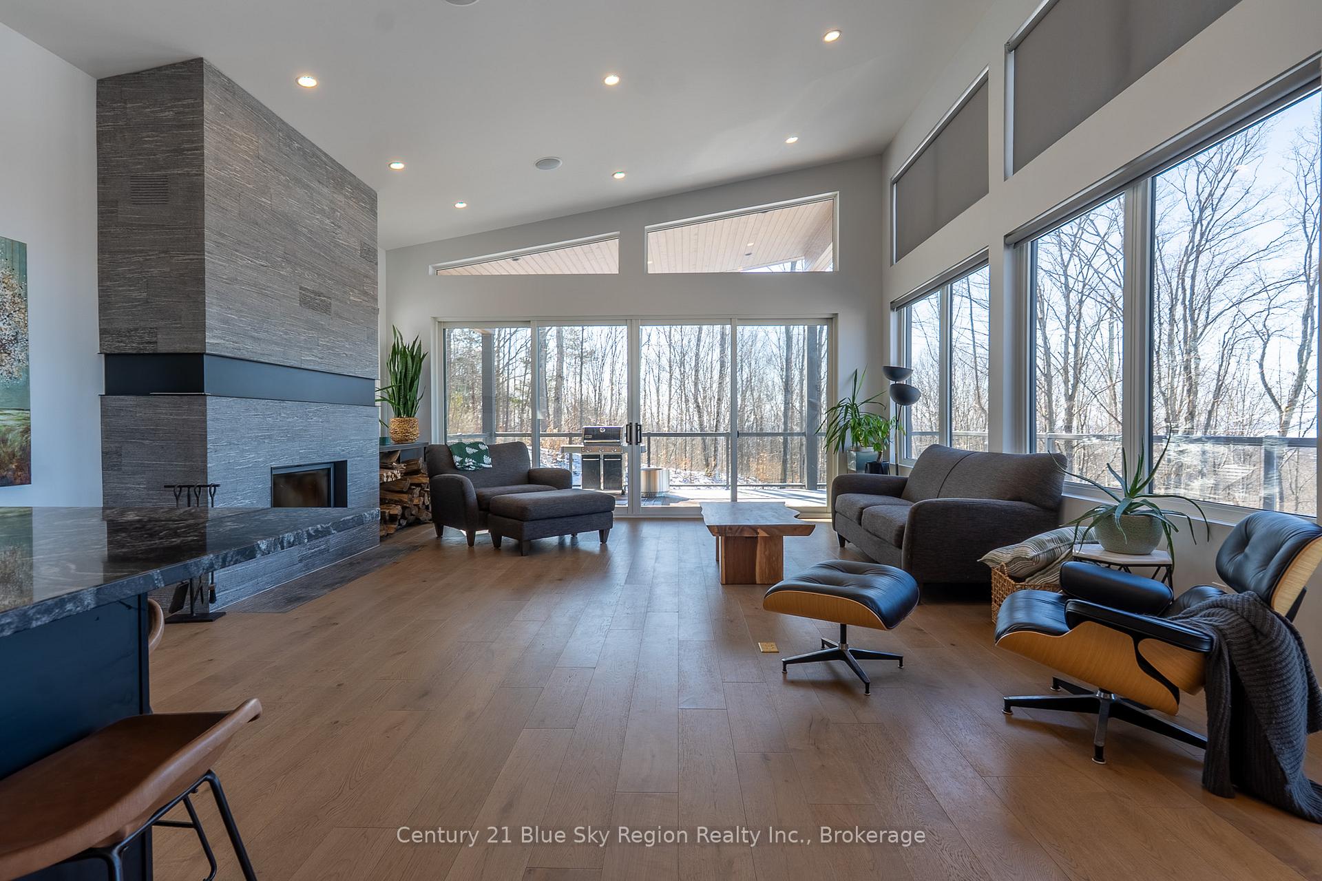 Photo 31 of 460 Surrey Drive, North Bay, Airport — HOMEH