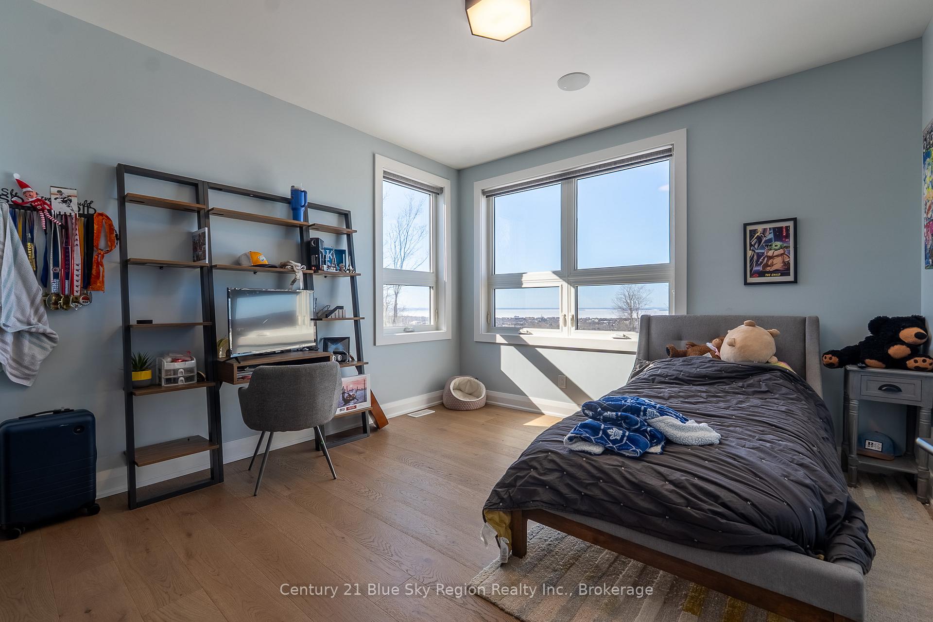 Photo 39 of 460 Surrey Drive, North Bay, Airport — HOMEH