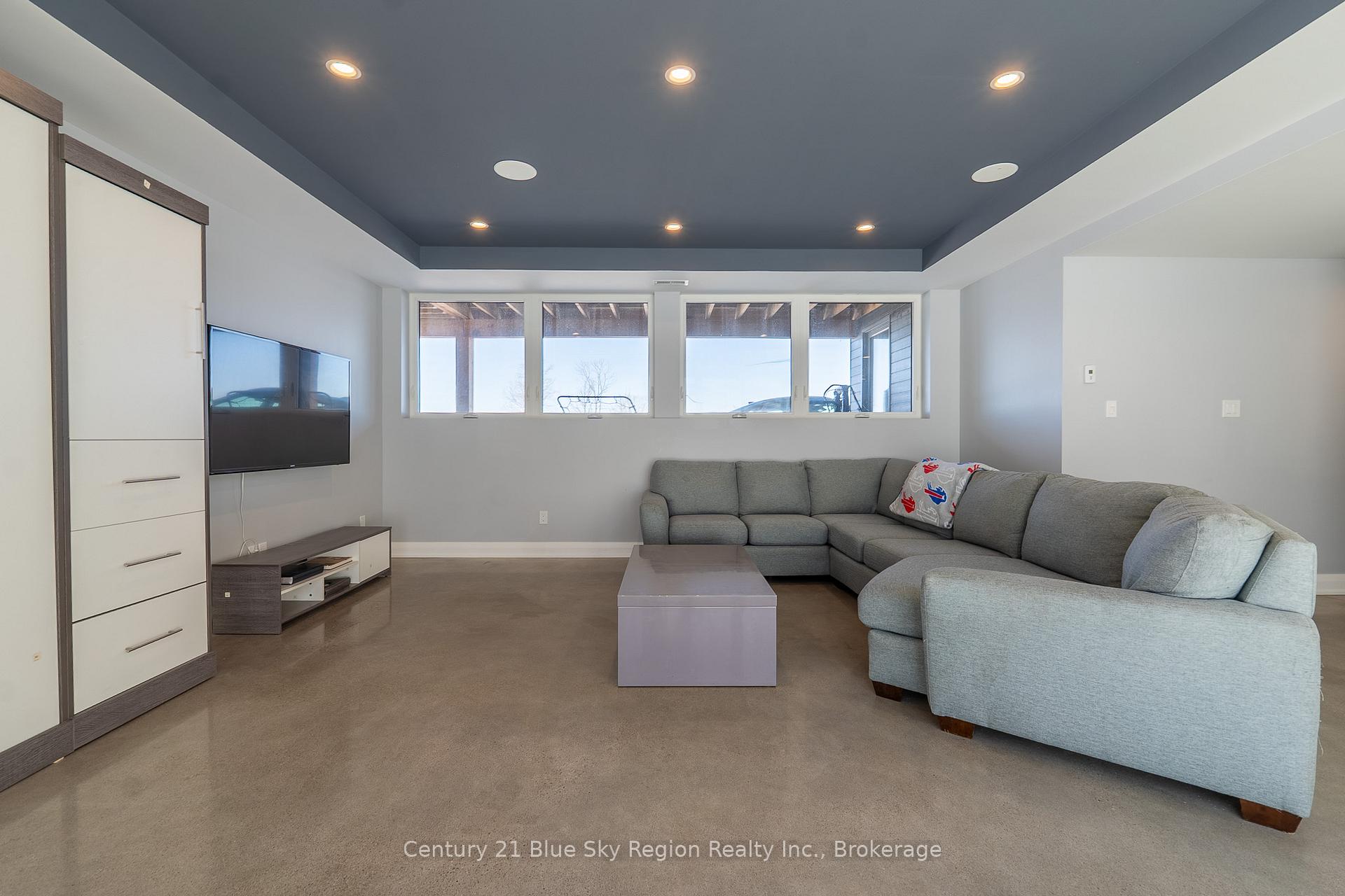 Photo 40 of 460 Surrey Drive, North Bay, Airport — HOMEH