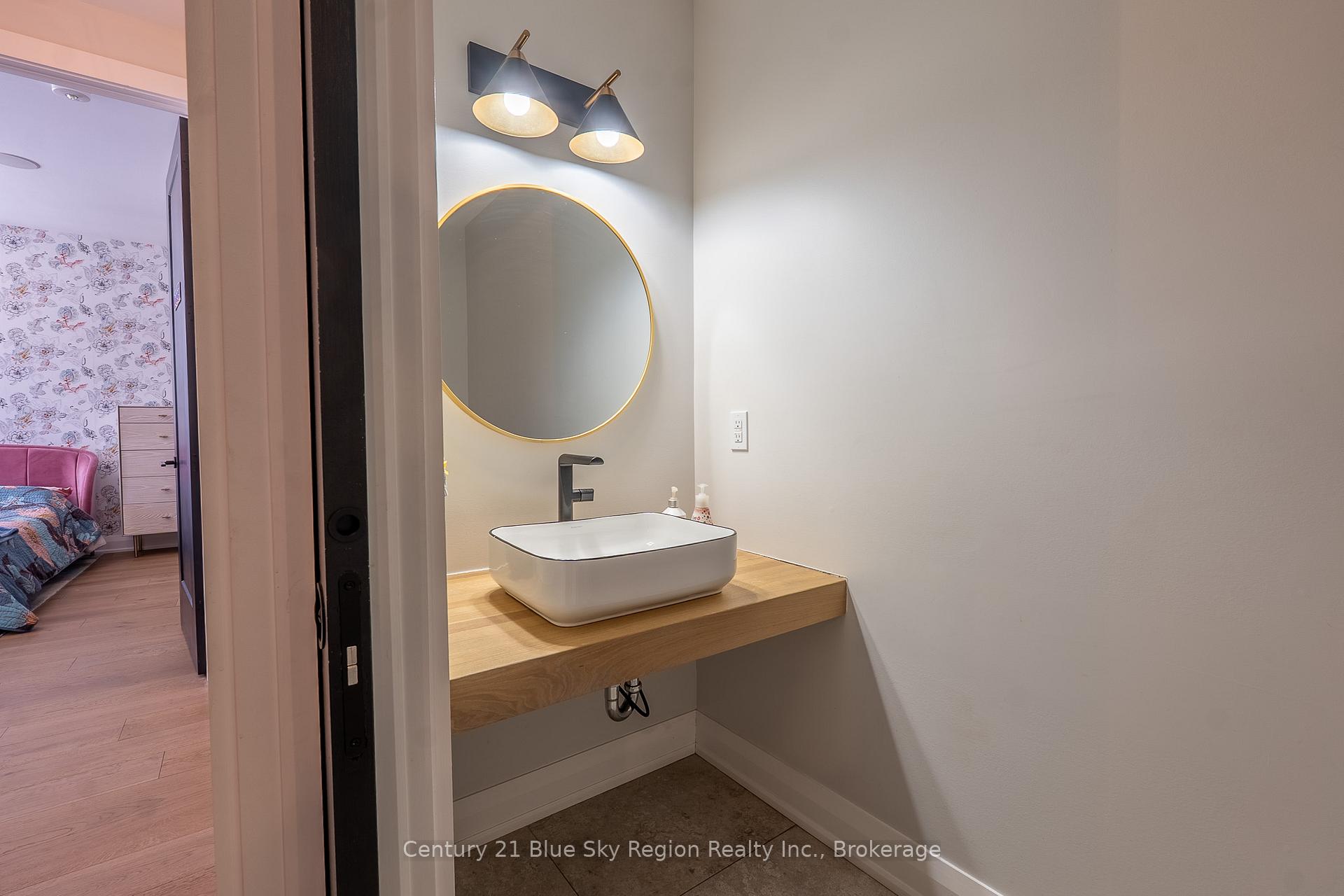 Photo 44 of 460 Surrey Drive, North Bay, Airport — HOMEH