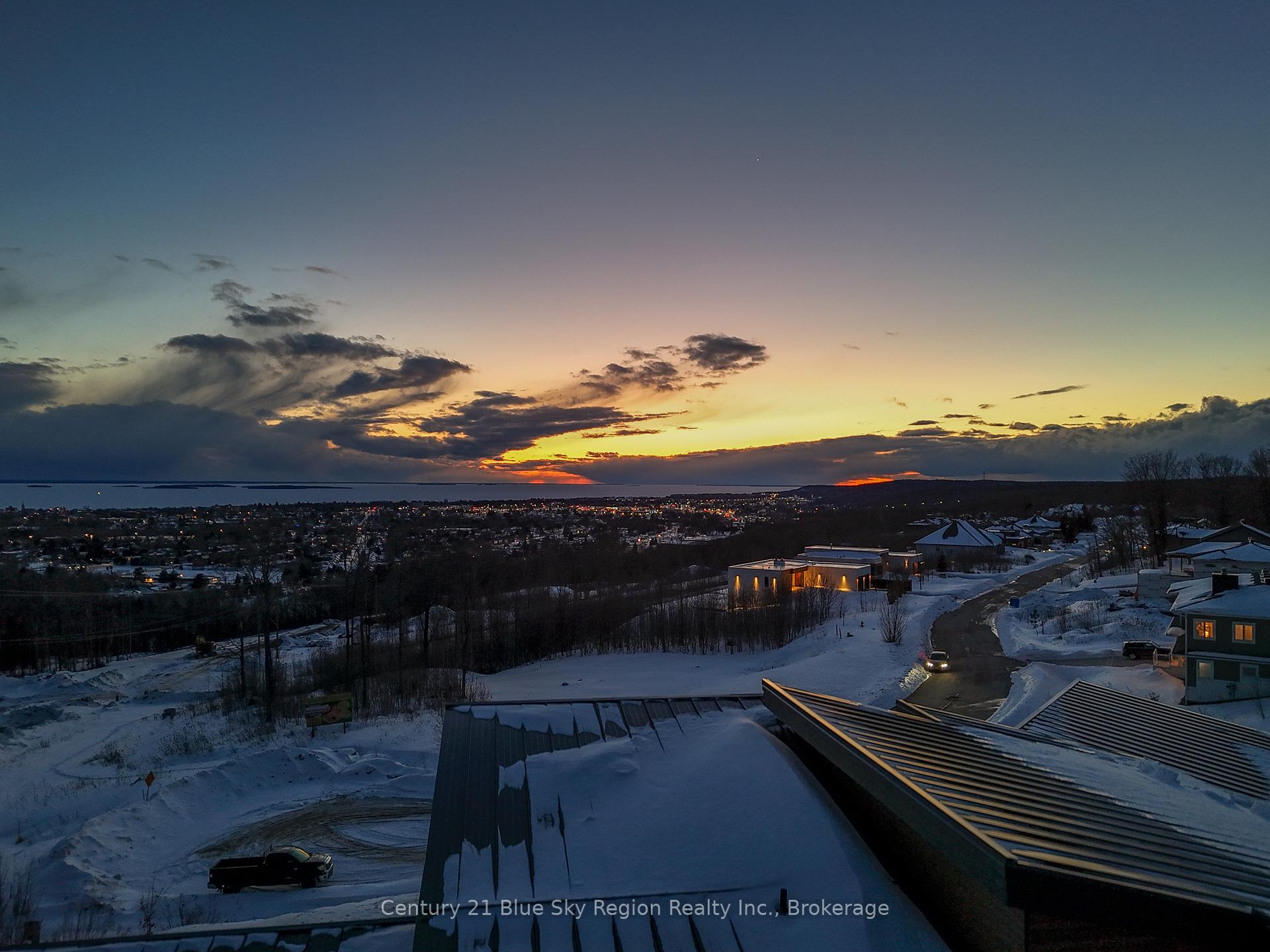 Photo 50 of 460 Surrey Drive, North Bay, Airport — HOMEH