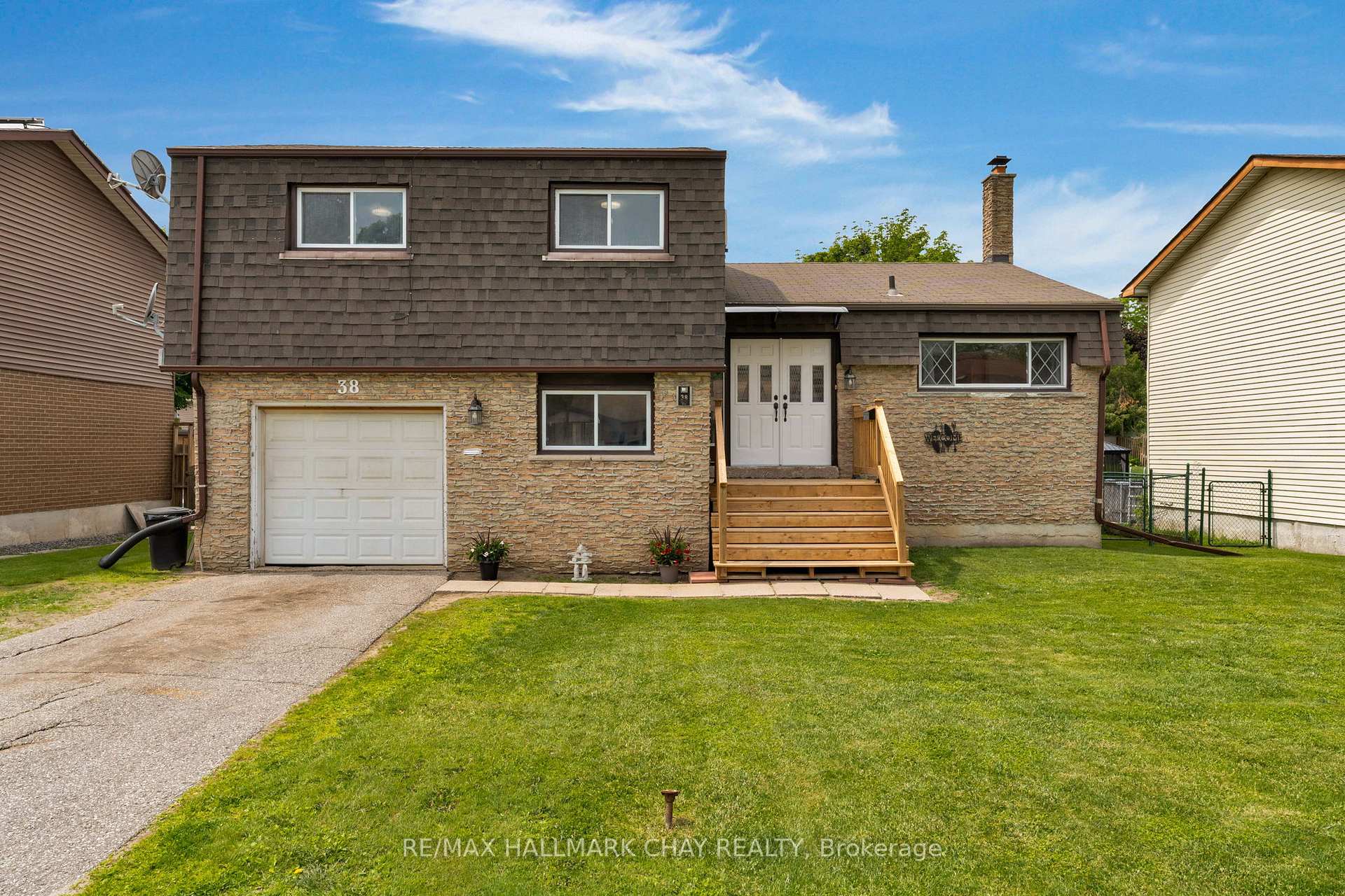 Front of 38 Lankin Boulevard