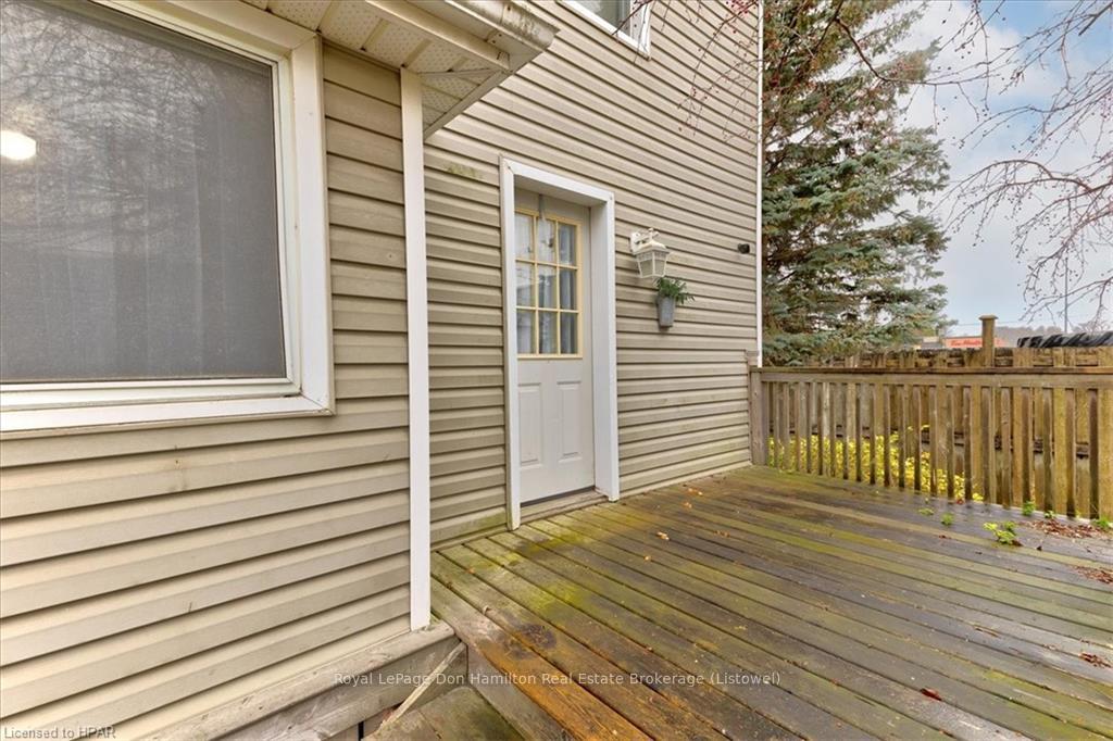 Photo 4 of 830 Elma Street W, North Perth, Listowel — HOMEH