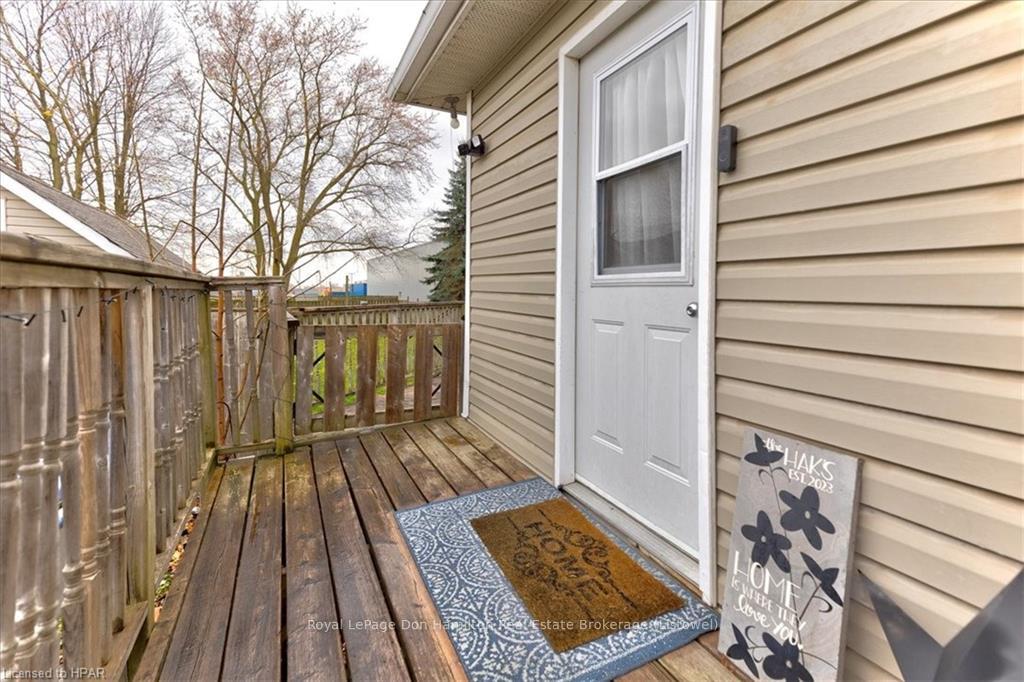 Photo 5 of 830 Elma Street W, North Perth, Listowel — HOMEH