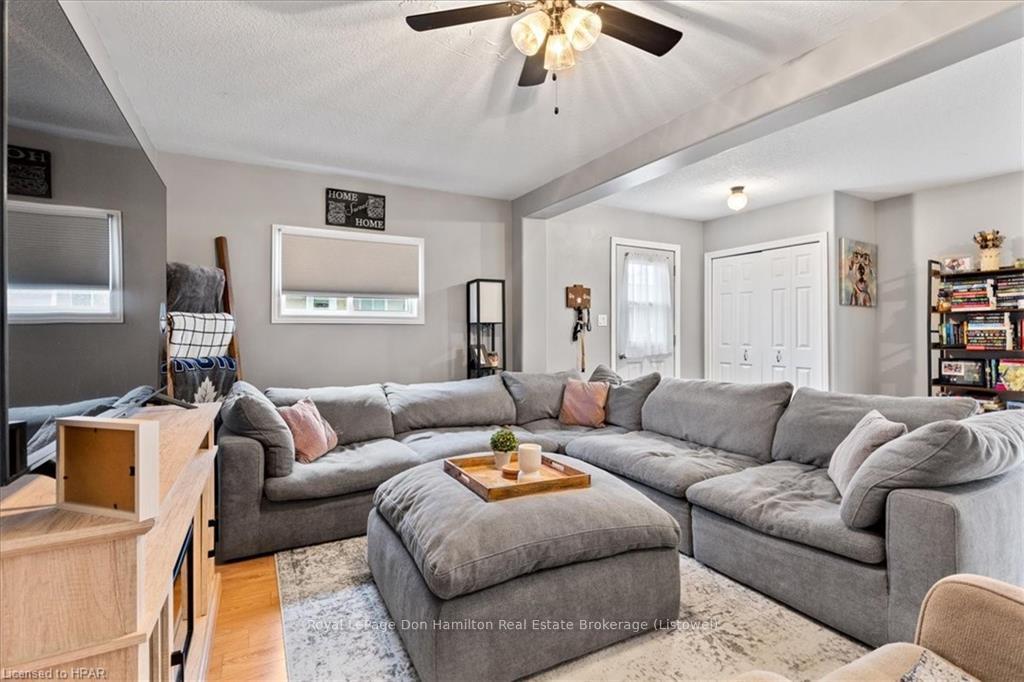 Photo 11 of 830 Elma Street W, North Perth, Listowel — HOMEH