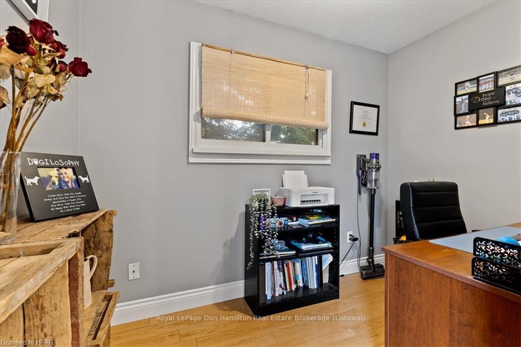 Photo 12 of 830 Elma Street W, North Perth, Listowel — HOMEH