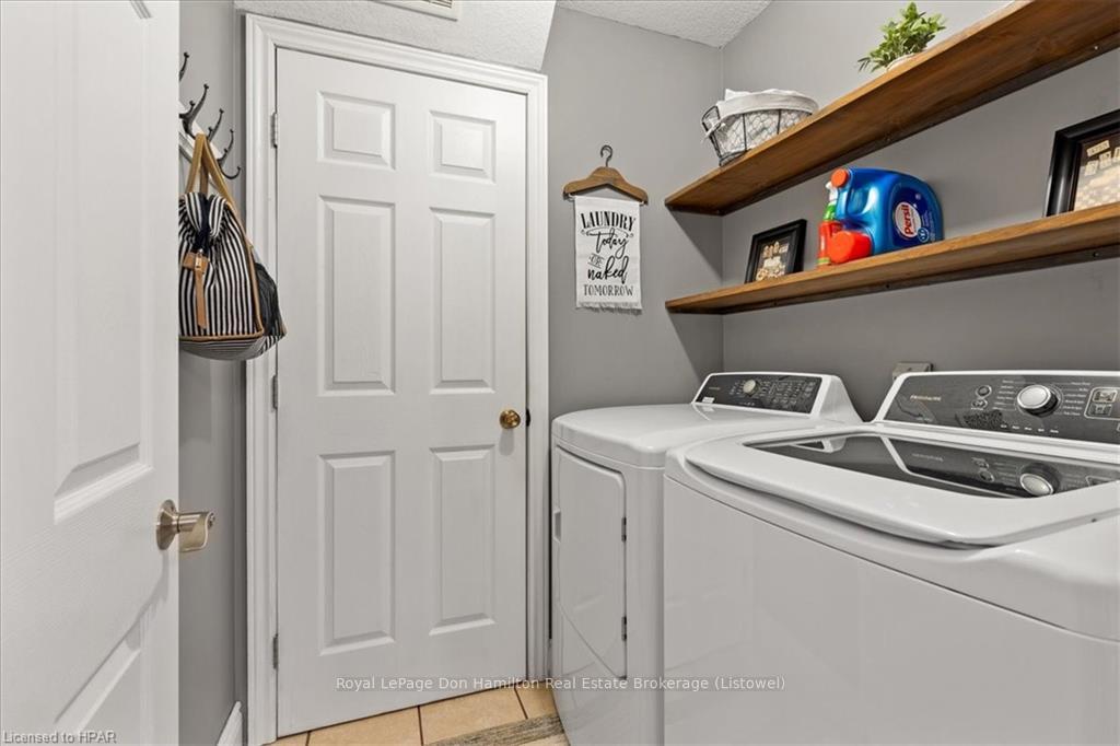 Photo 15 of 830 Elma Street W, North Perth, Listowel — HOMEH