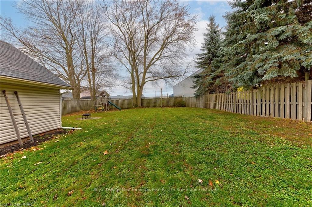 Photo 39 of 830 Elma Street W, North Perth, Listowel — HOMEH