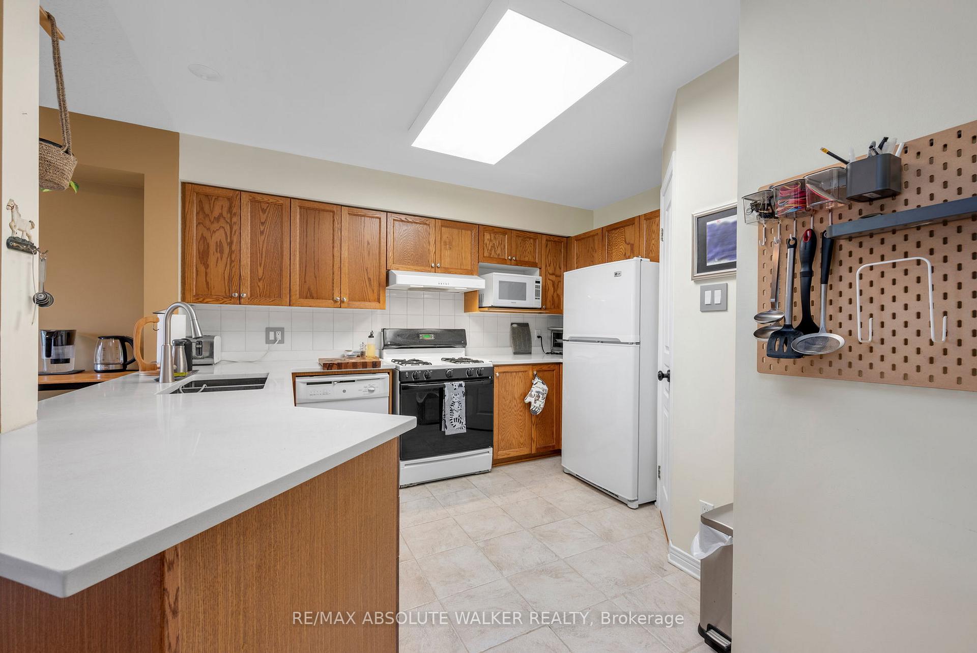 Photo 8 of 1183 Lichen Avenue, Ottawa, Avalon East — HOMEH