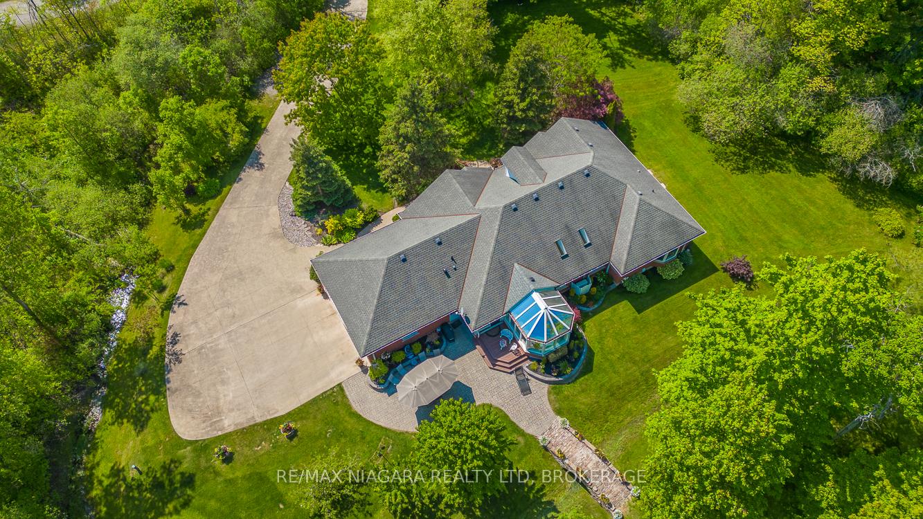 Photo 7 of 1021 Staines Street, Pelham, Fonthill — HOMEH
